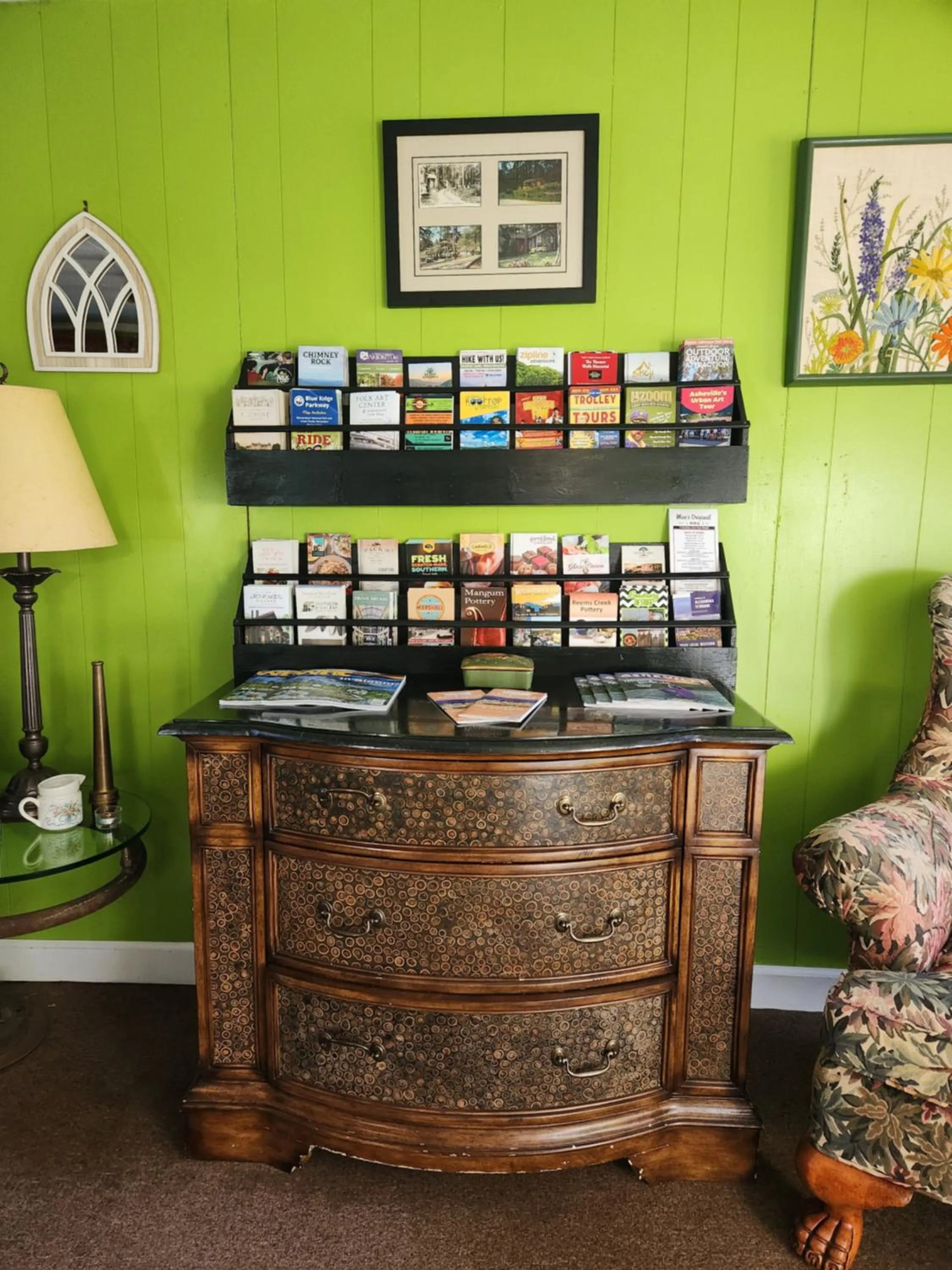 Lobby or reception in The Pines Cottages