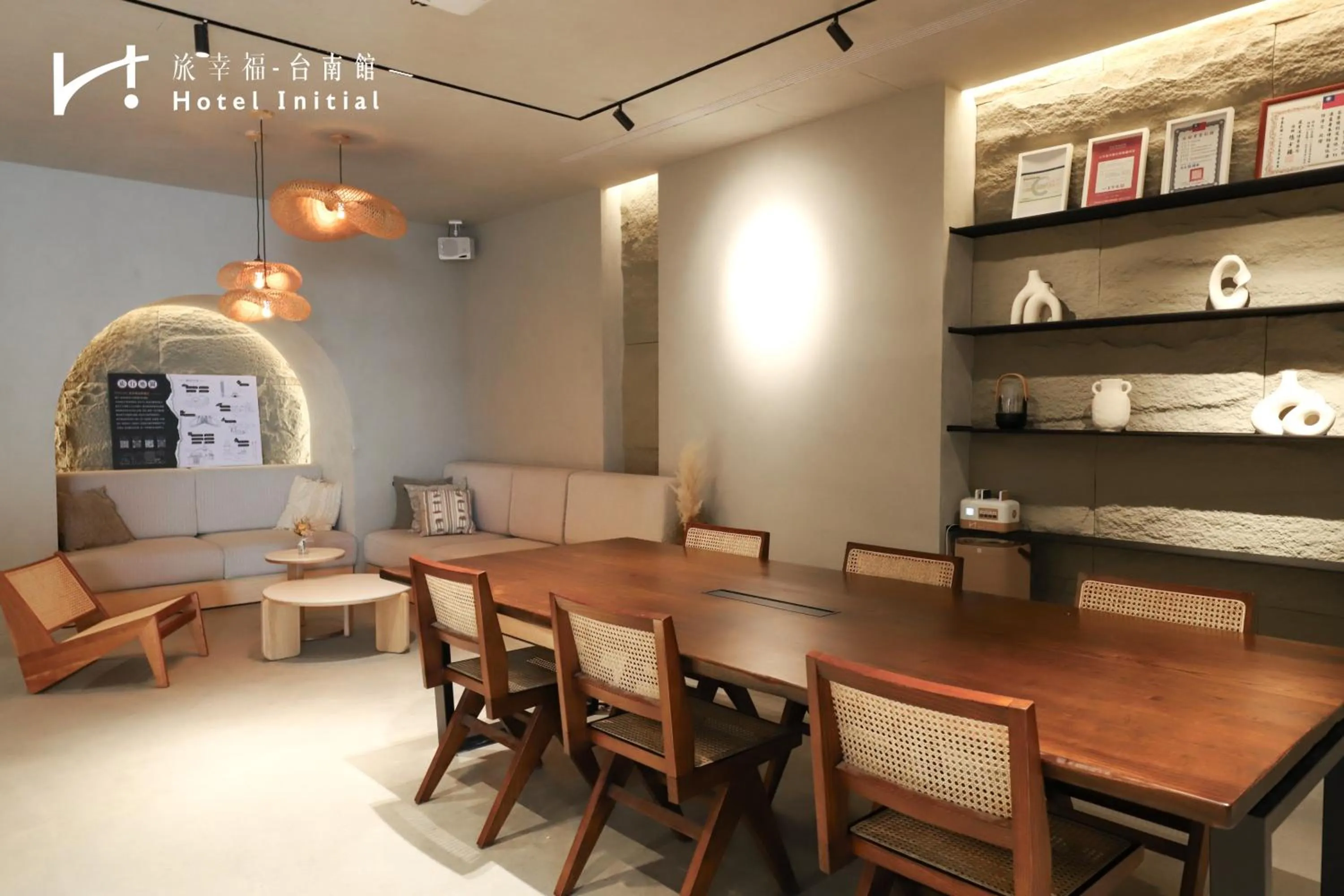 Kitchen or kitchenette in Hotel Initial-Tainan