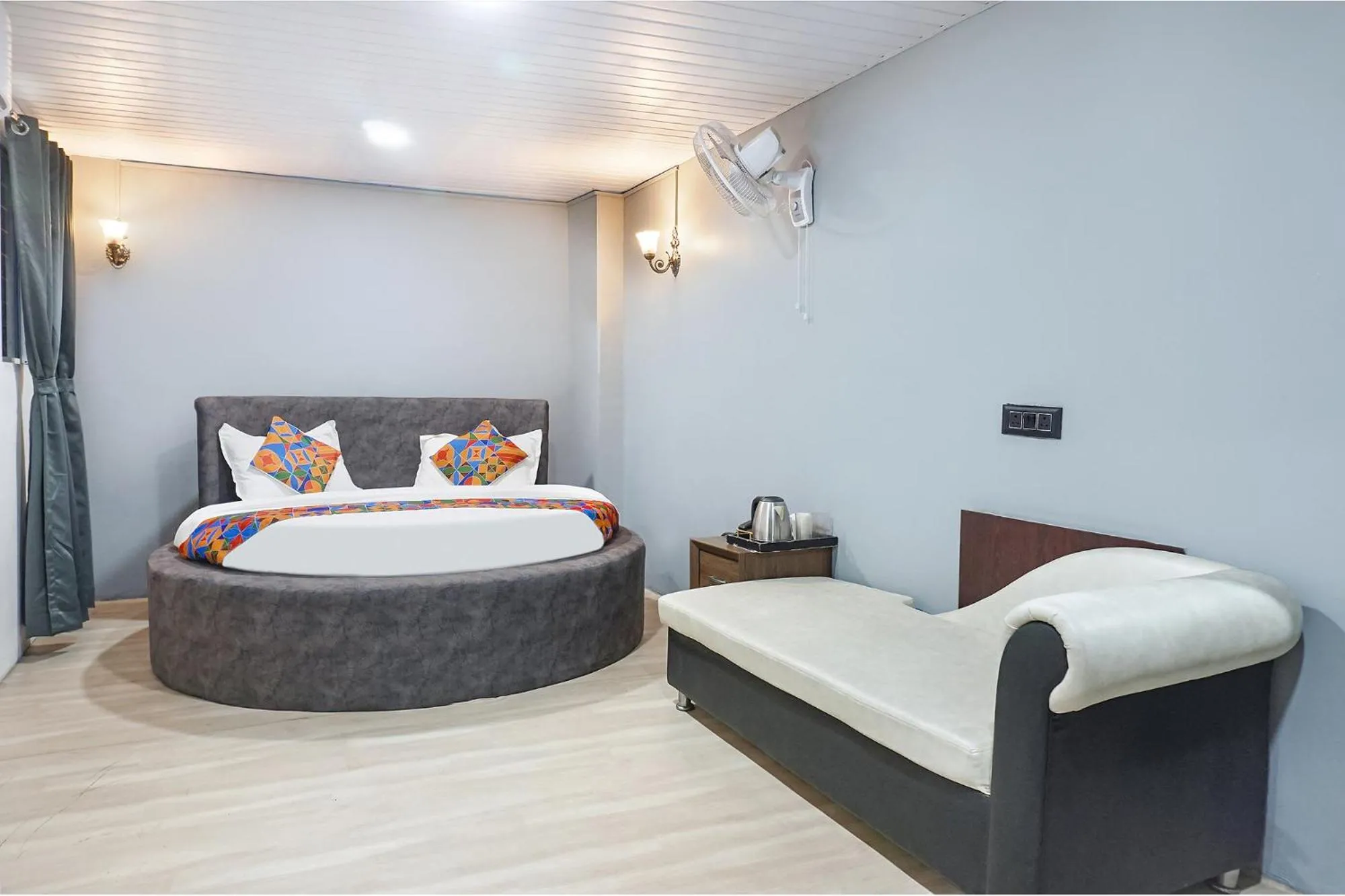 Executive Suite in Via The Corporate Hub