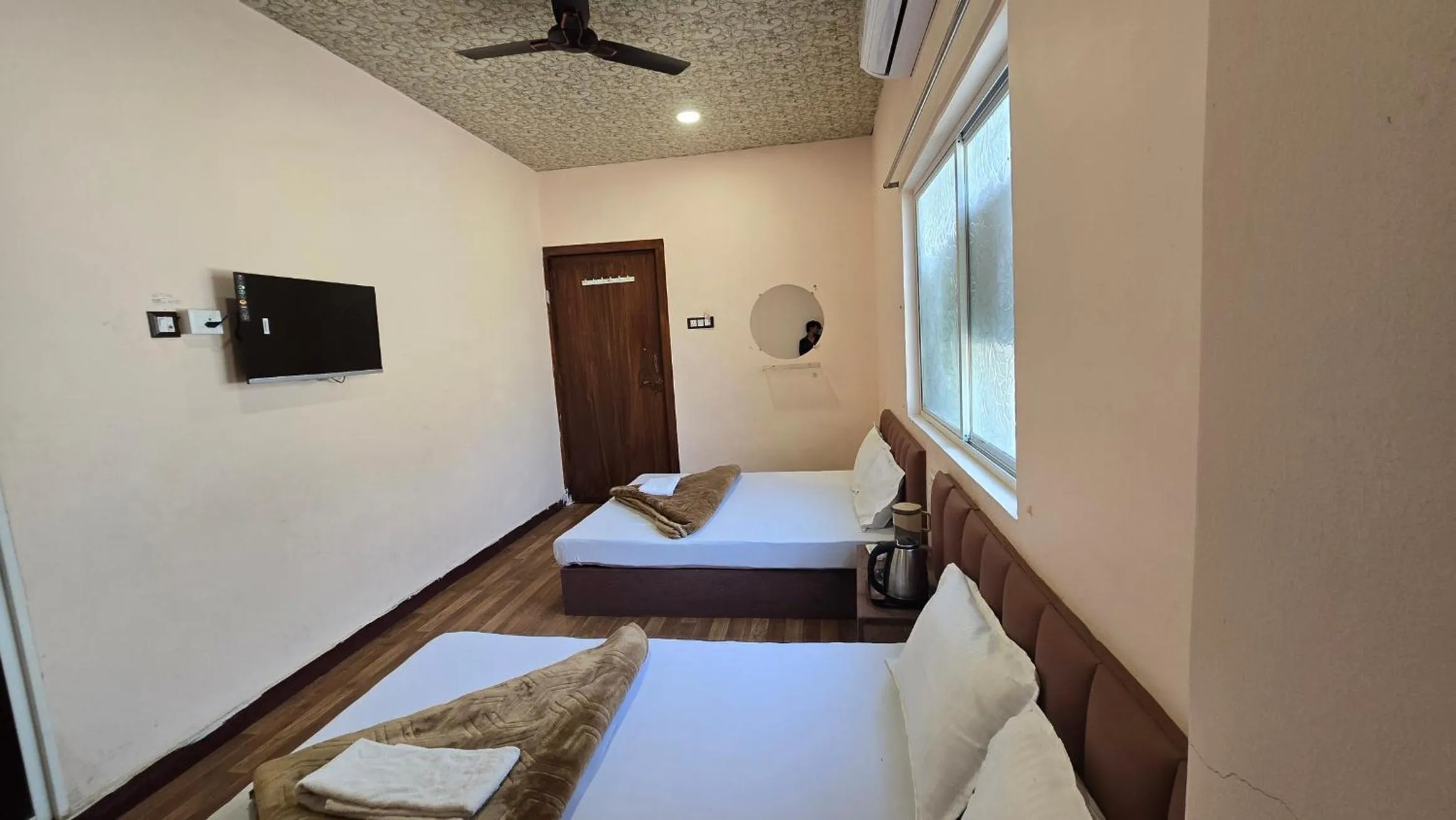 Bed in HOTEL MAHESHWARI GREEN's