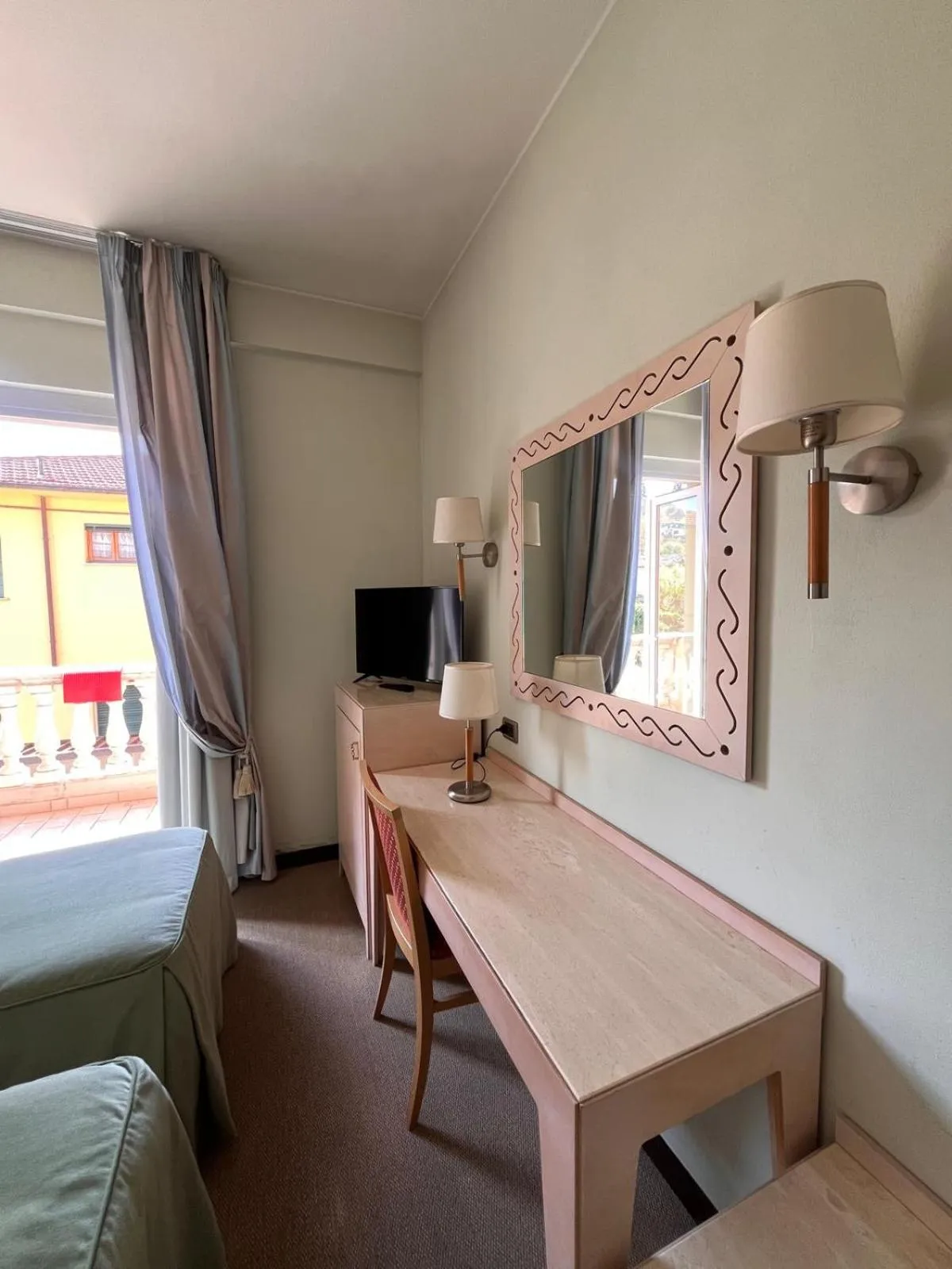 Photo of the whole room in HOTEL LUDOVICO ARIOSTO