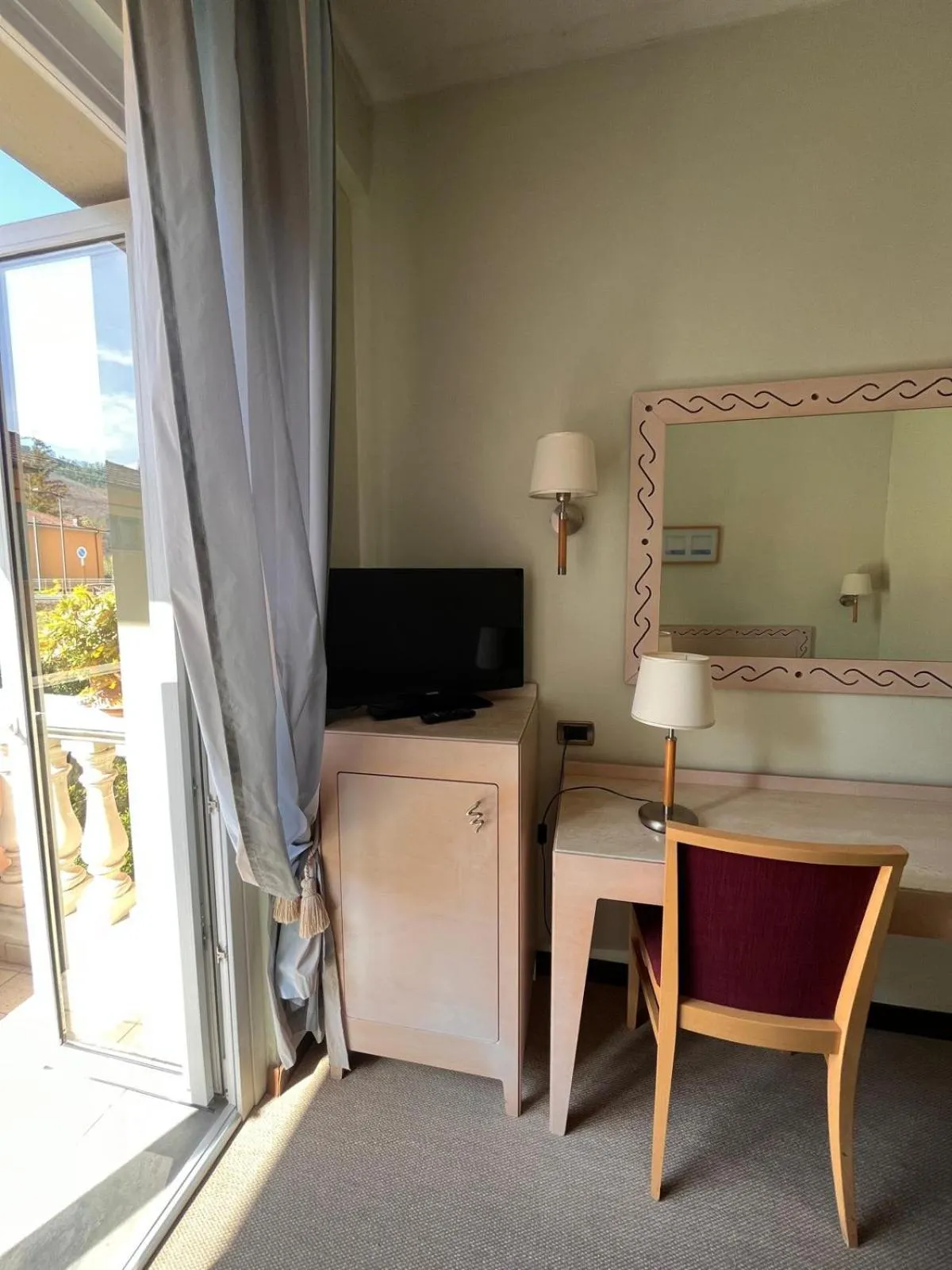 TV and multimedia in HOTEL LUDOVICO ARIOSTO