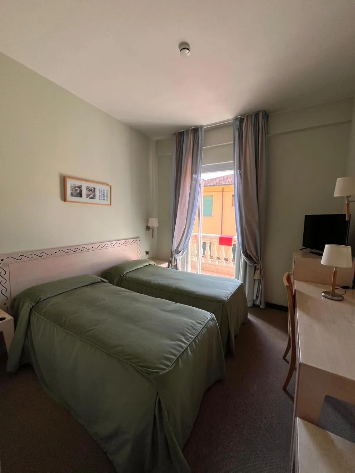 Bedroom, Bed in HOTEL LUDOVICO ARIOSTO