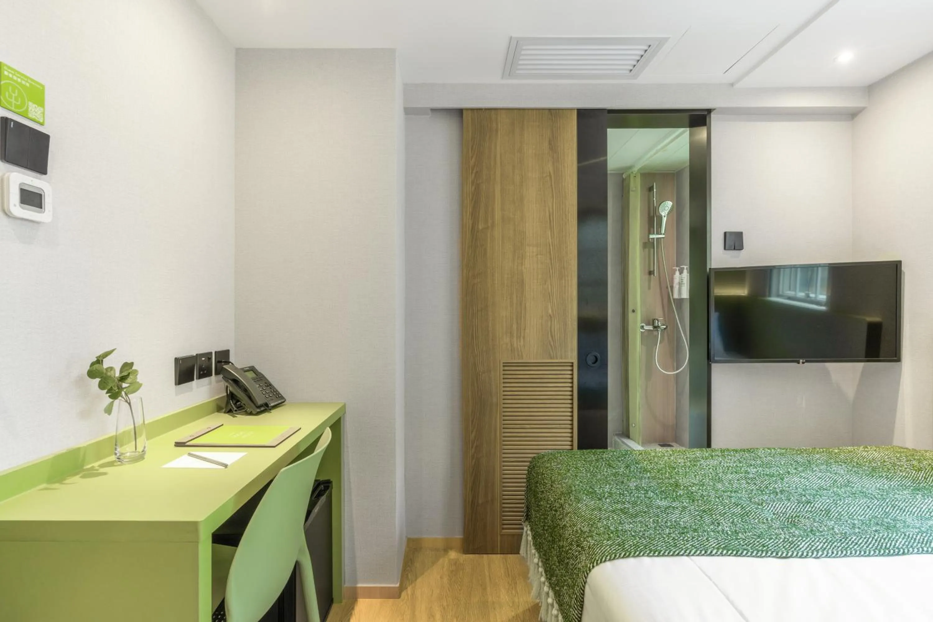 Bed in Urbanwood Hung Hom