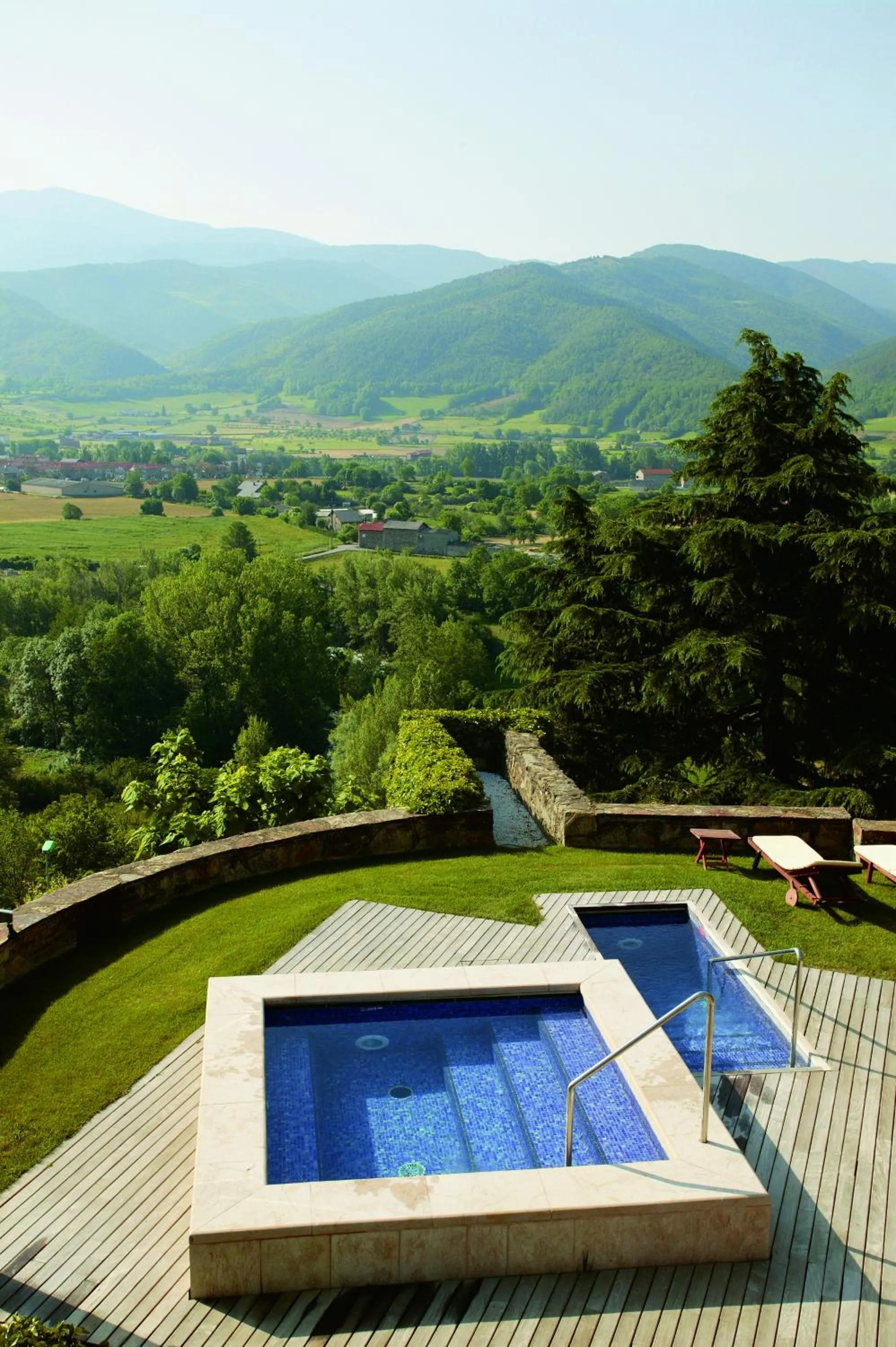 Natural landscape in HOTEL & SPA El Castell de Ciutat