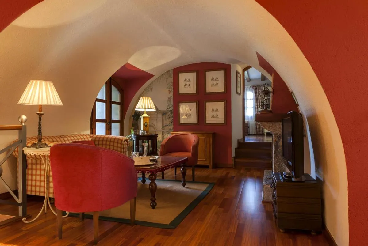 Living room in HOTEL & SPA El Castell de Ciutat