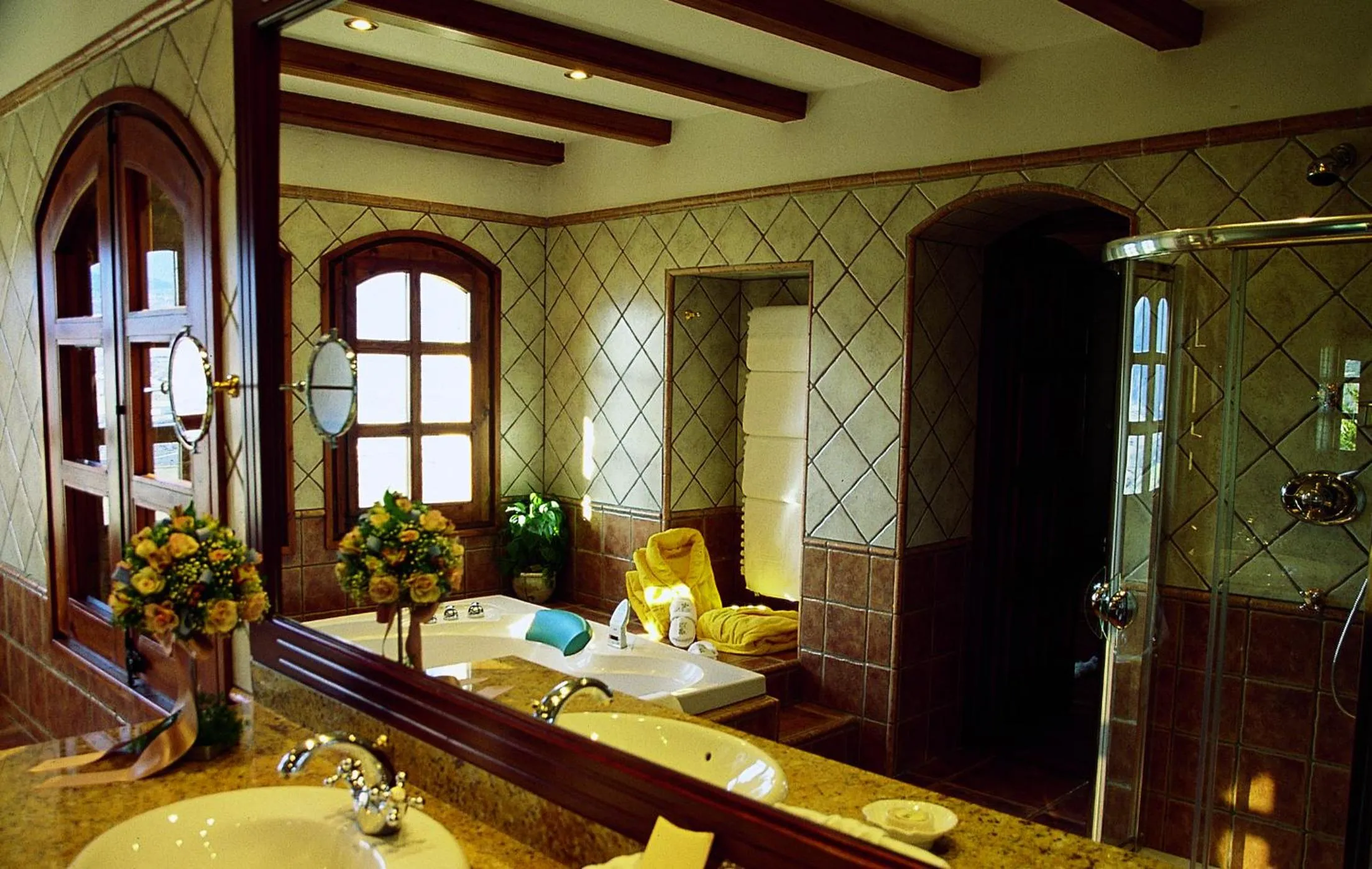 Bathroom in HOTEL & SPA El Castell de Ciutat