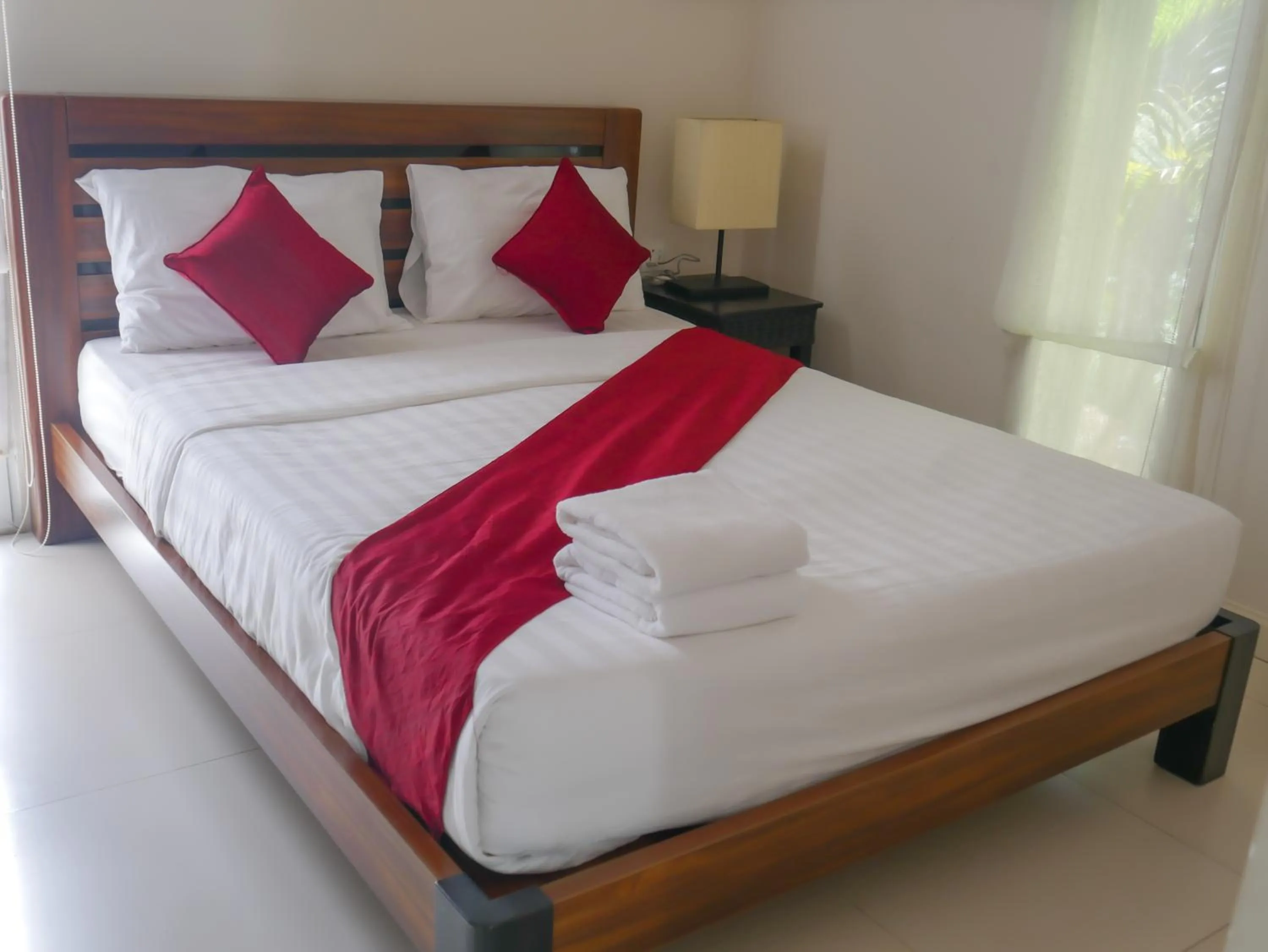 Bedroom, Bed in vKirirom Pine Resort