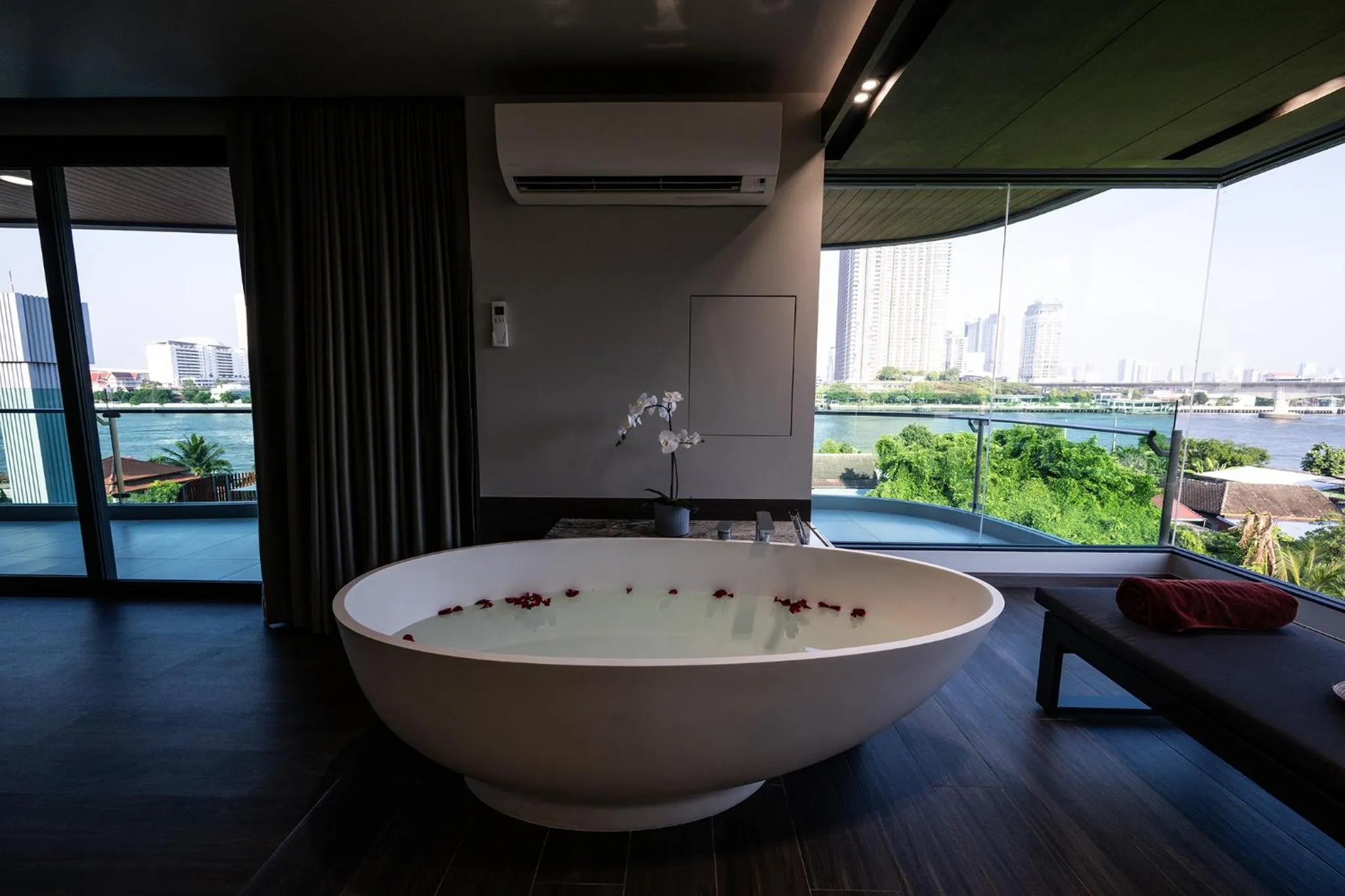 River view in WE HOTEL RIVERFRONT