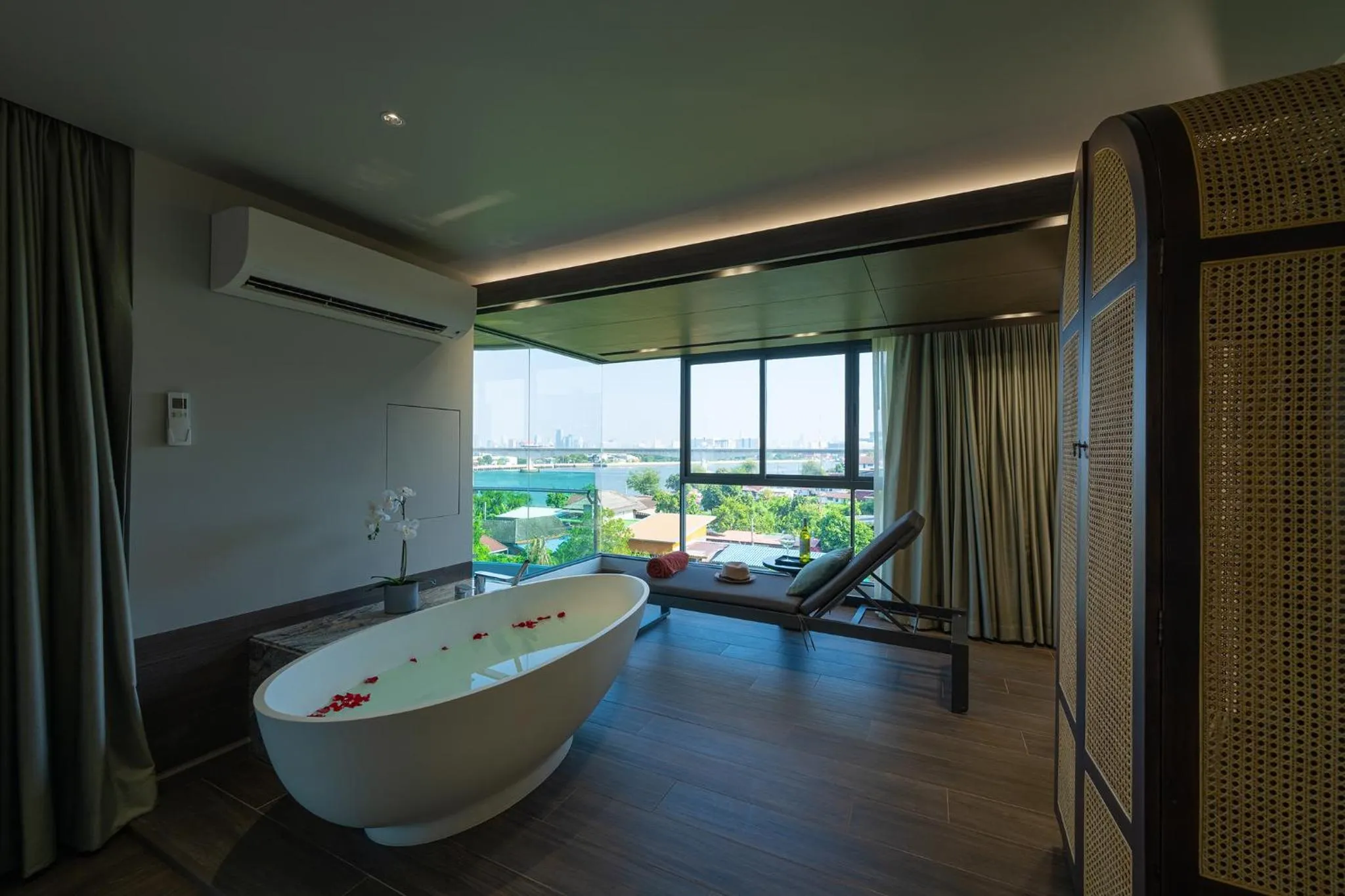 River view in WE HOTEL RIVERFRONT