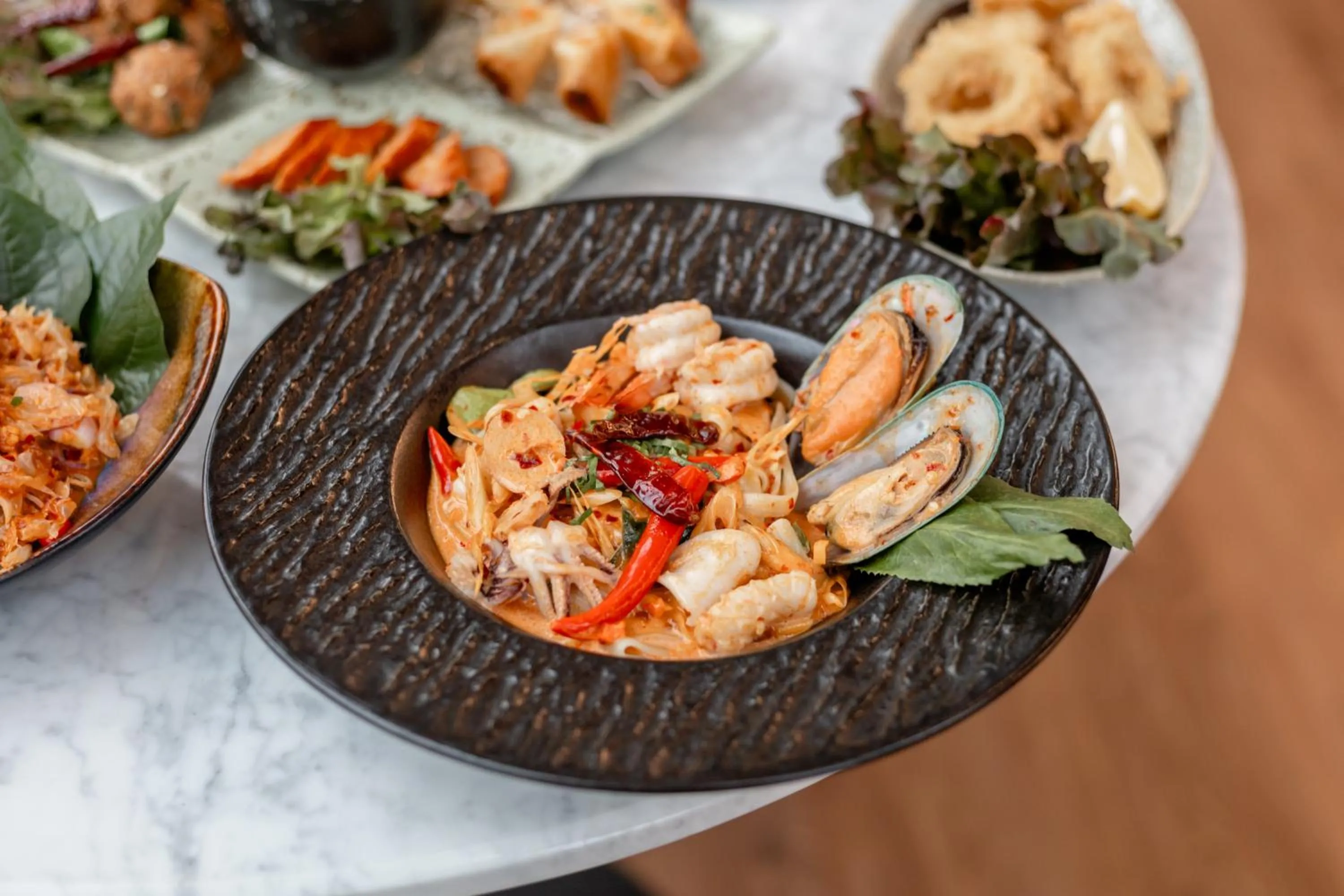 Food and drinks in WE HOTEL RIVERFRONT