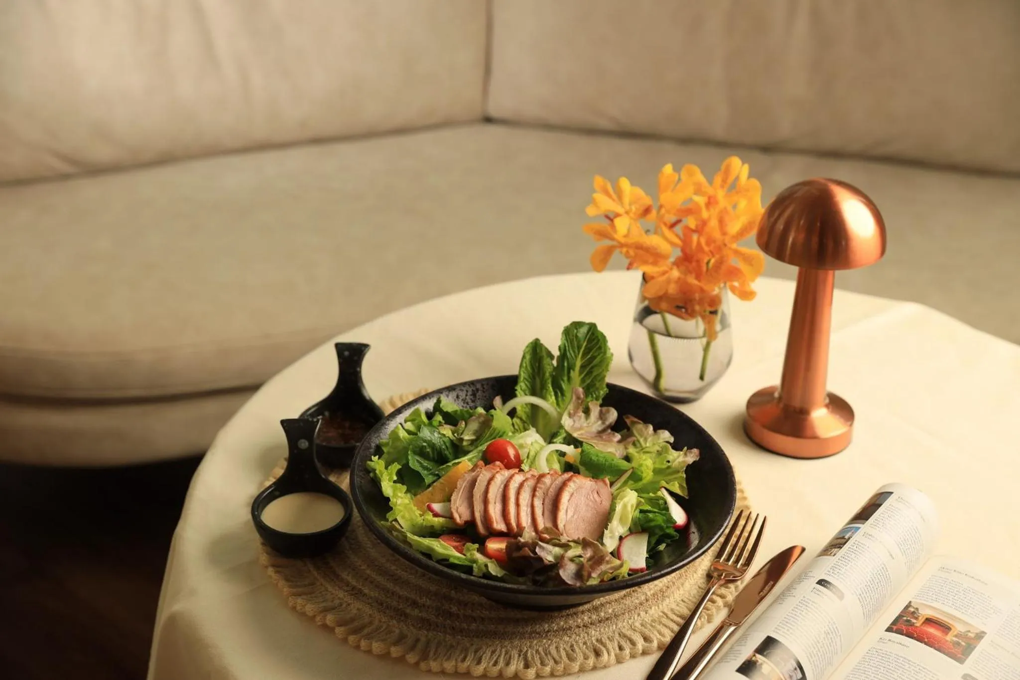 Food and drinks in WE HOTEL RIVERFRONT