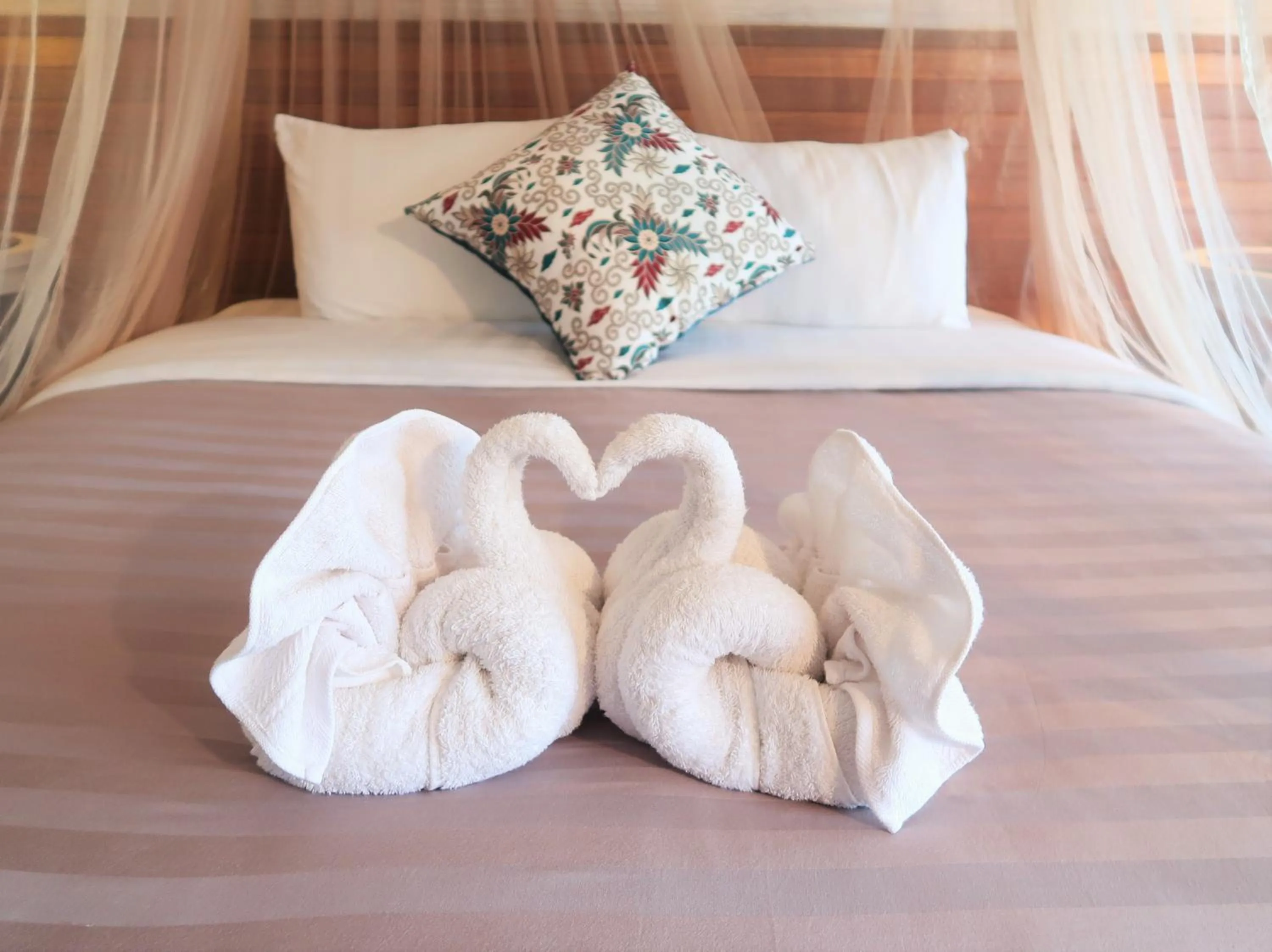 Decorative detail, Bed in Breve Azurine Lagoon Resort