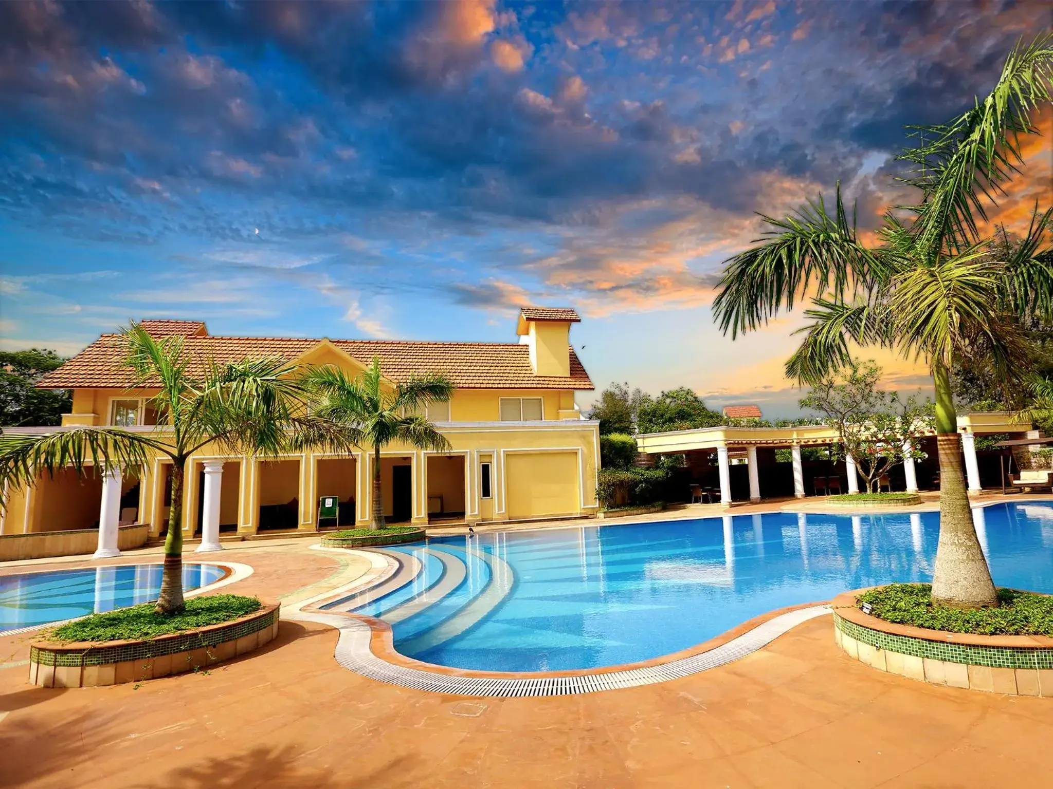 Property building in Country Roads Property building in Country Roads