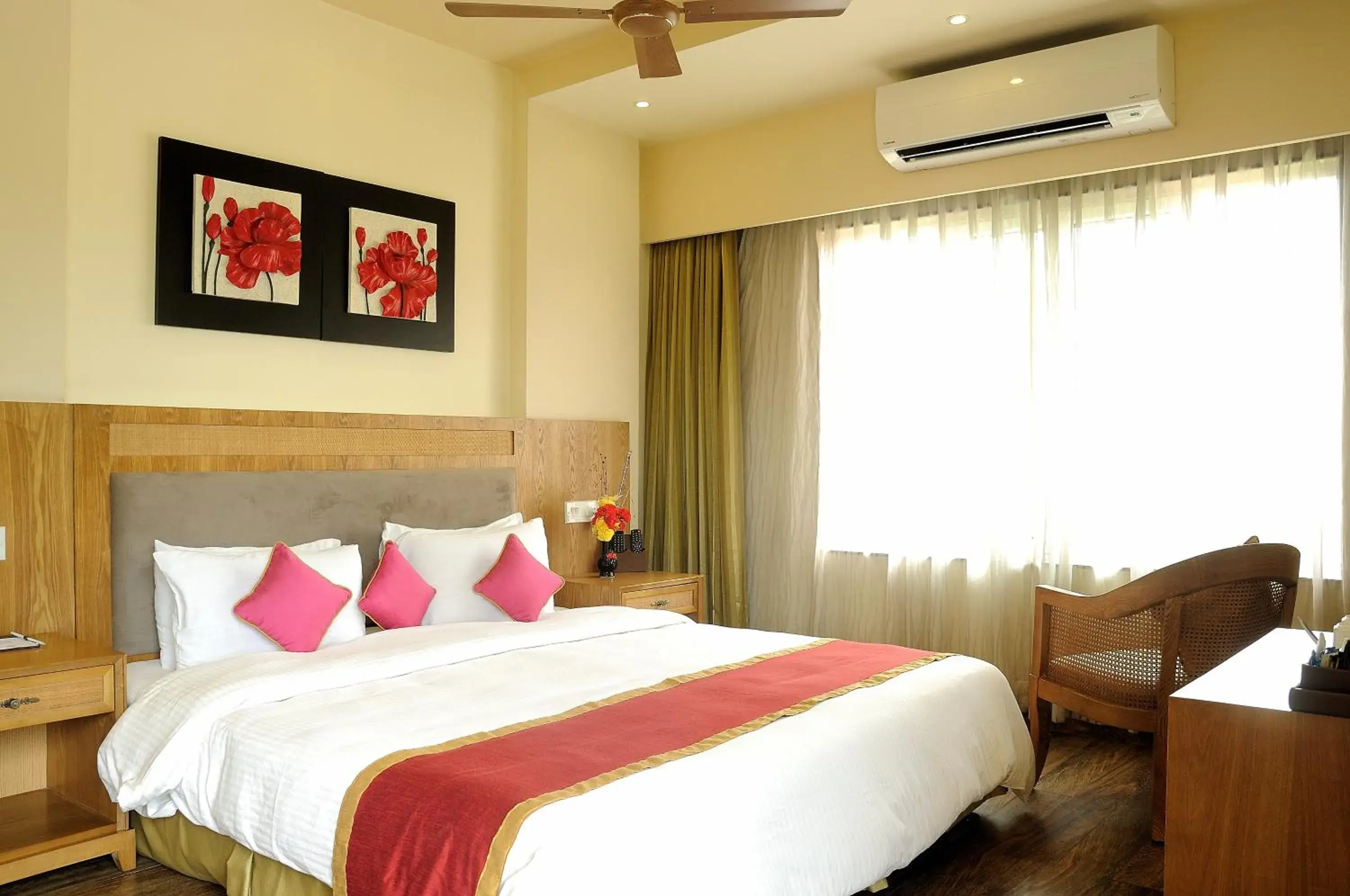 Bedroom, Bed in Country Roads Bedroom, Bed in Country Roads