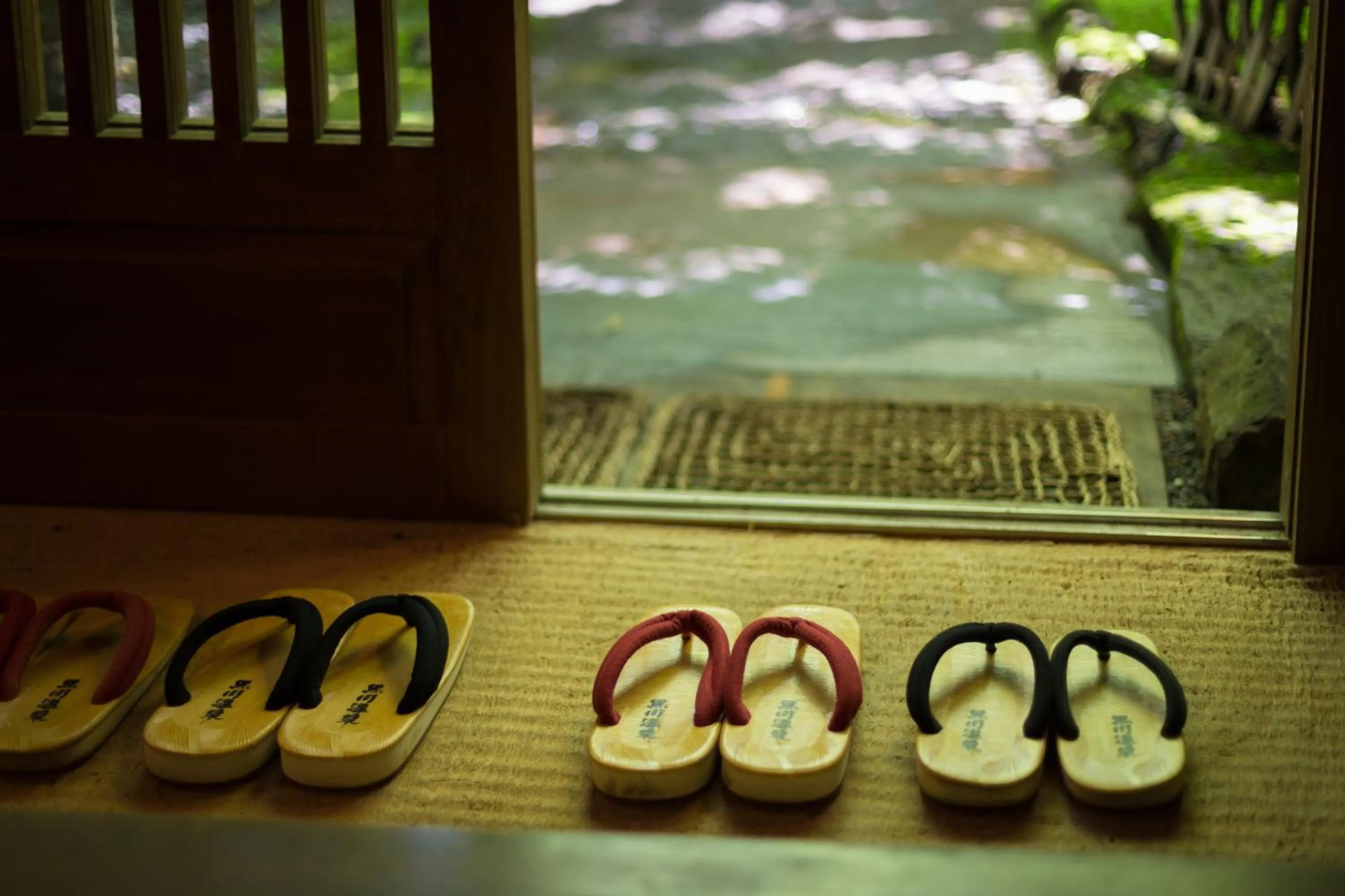Facade/entrance in Kurokawa Onsen Oyado Noshiyu