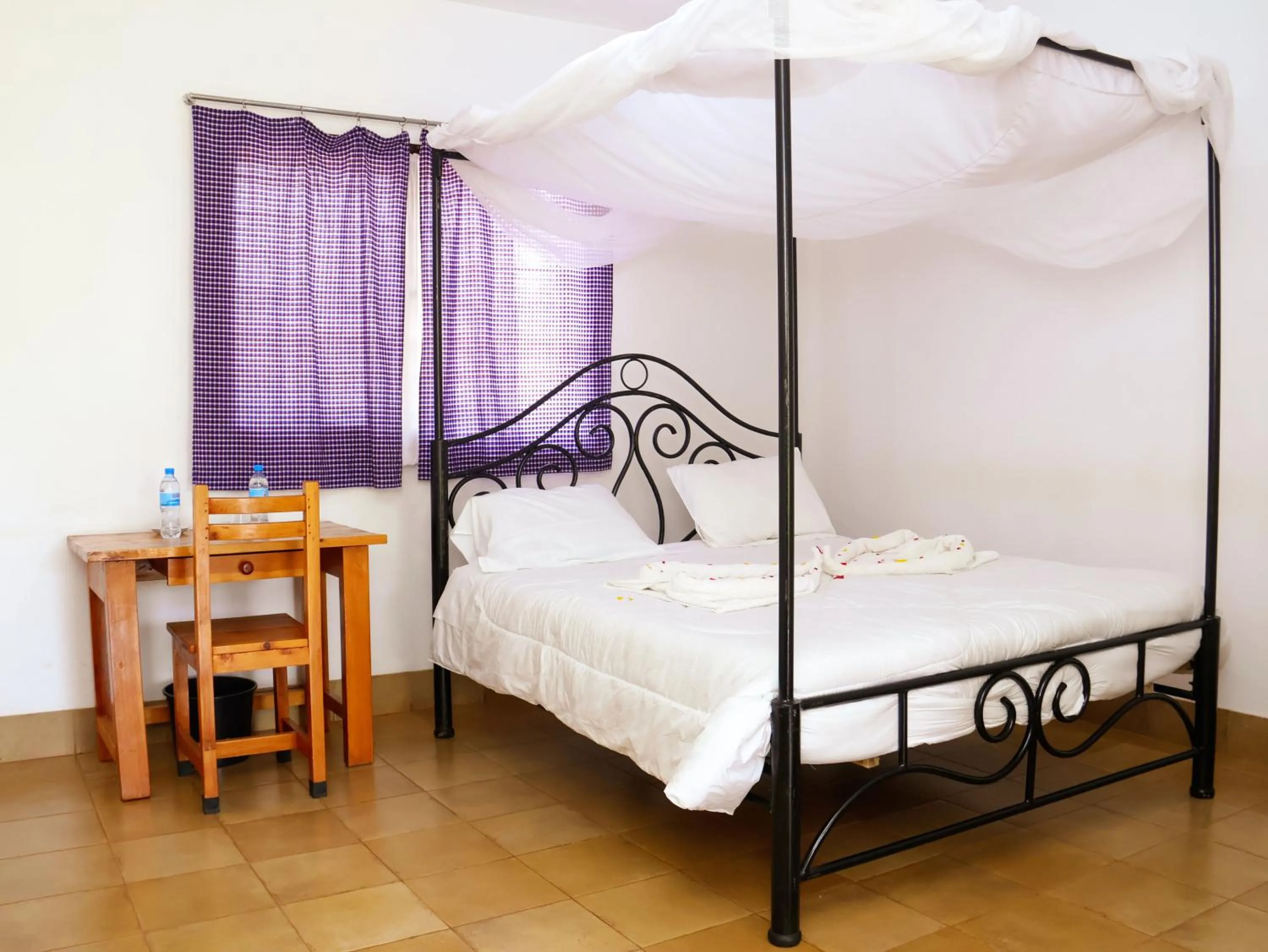 Bed in STC.SAFARI LODGE