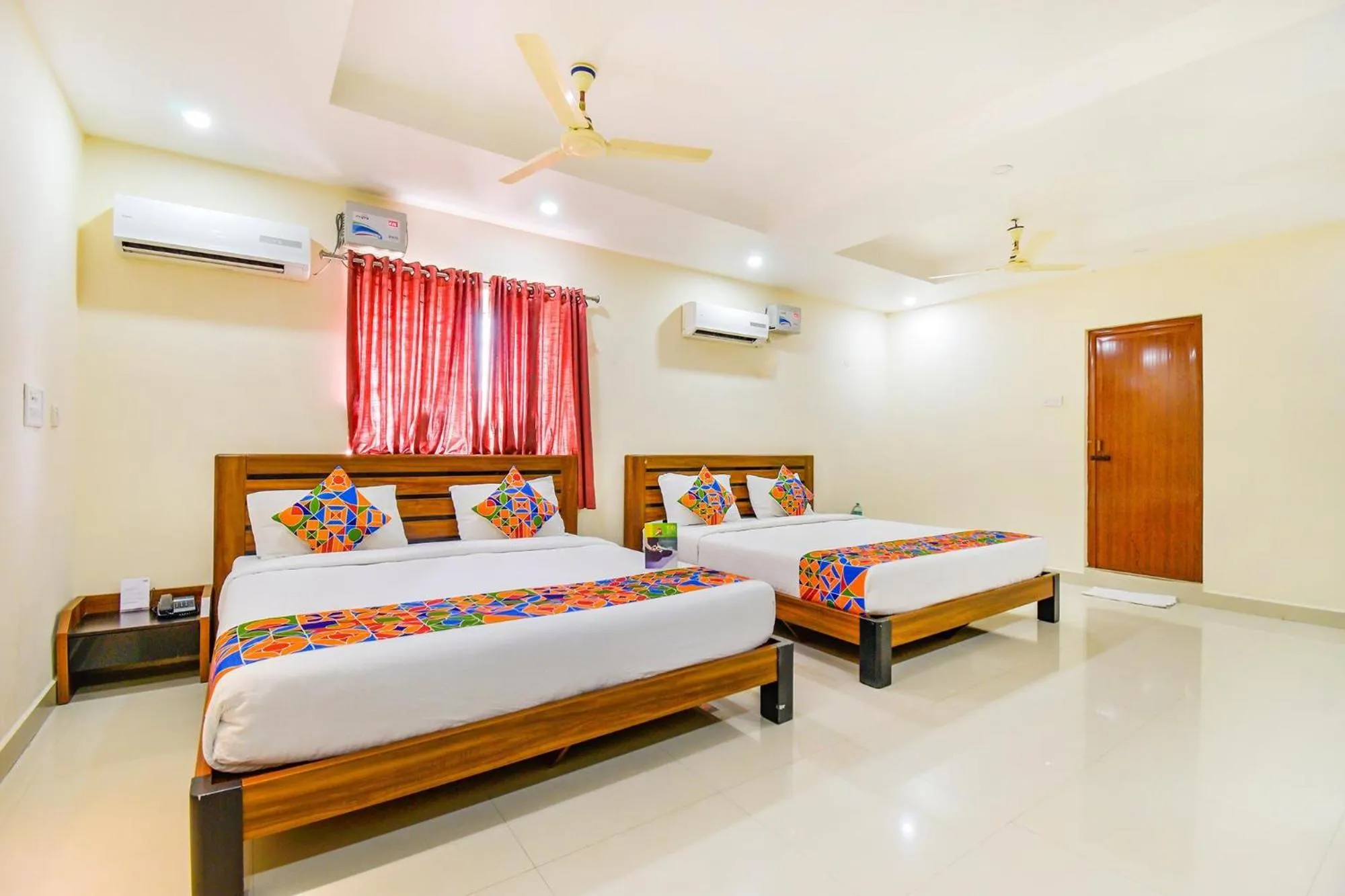 Bed in FabHotel Sri Krishna Residency - Near to Chennai International Airport