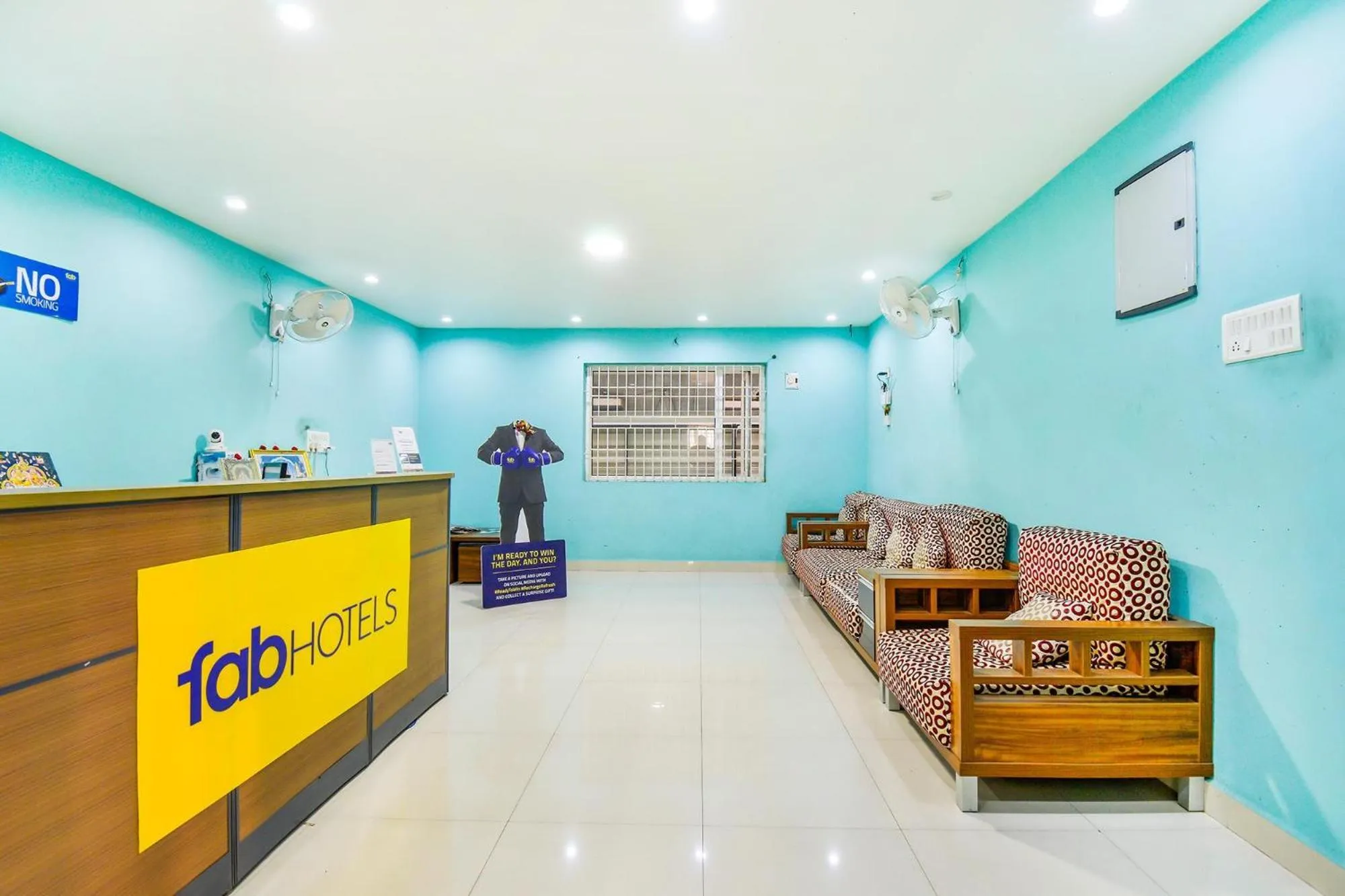 Lobby or reception in FabHotel Sri Krishna Residency - Near to Chennai International Airport