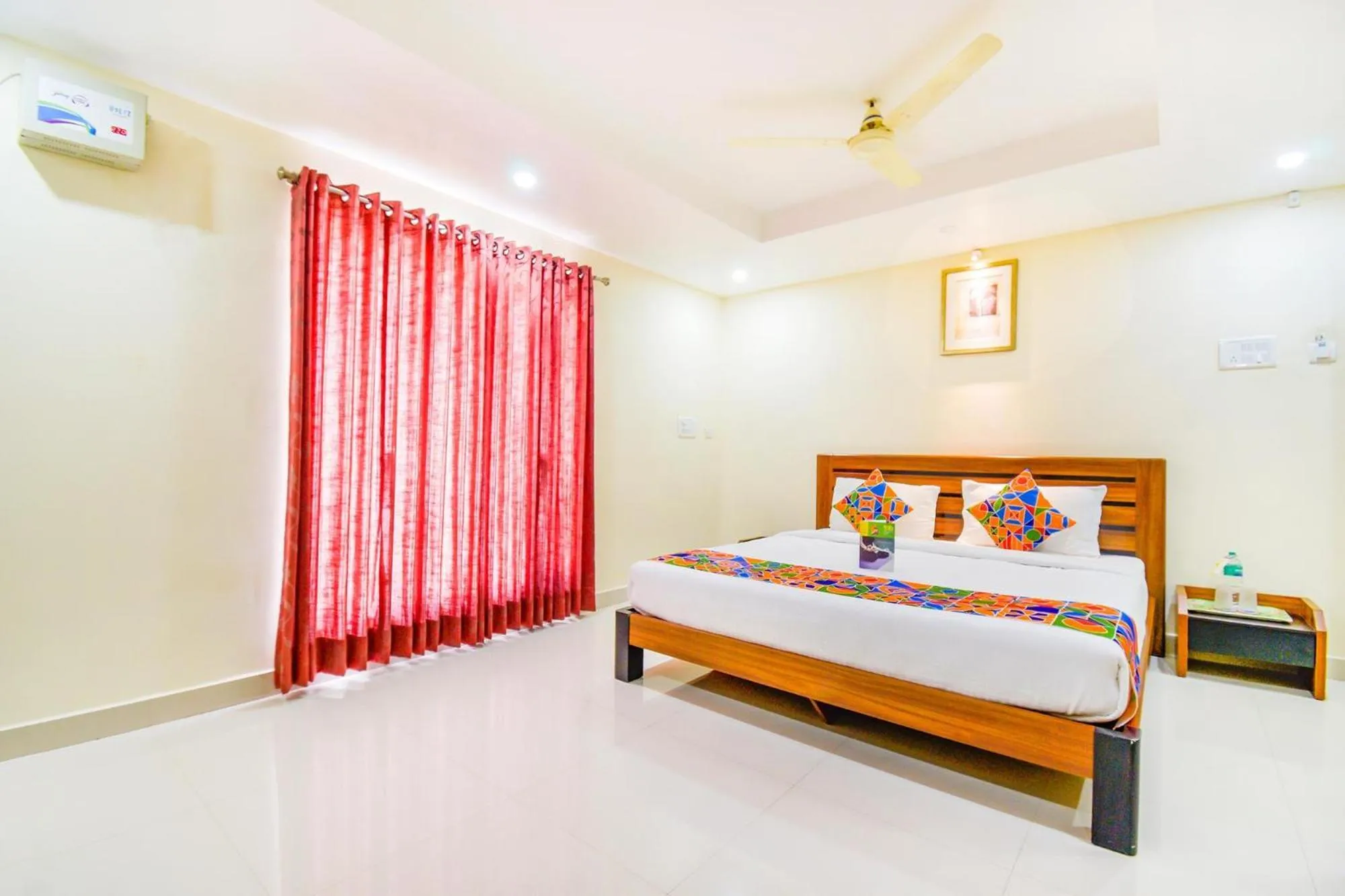 Bed in FabHotel Sri Krishna Residency - Near to Chennai International Airport