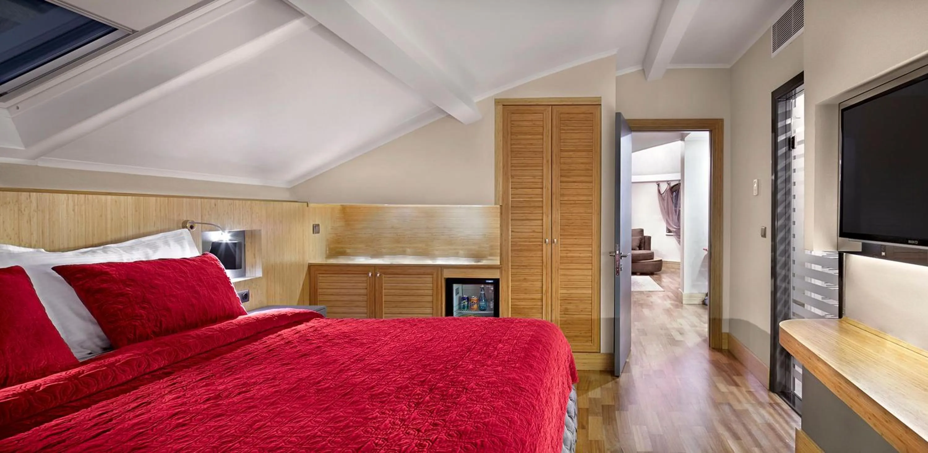 Bedroom, Bed in Ramada Plaza by Wyndham Eskisehir