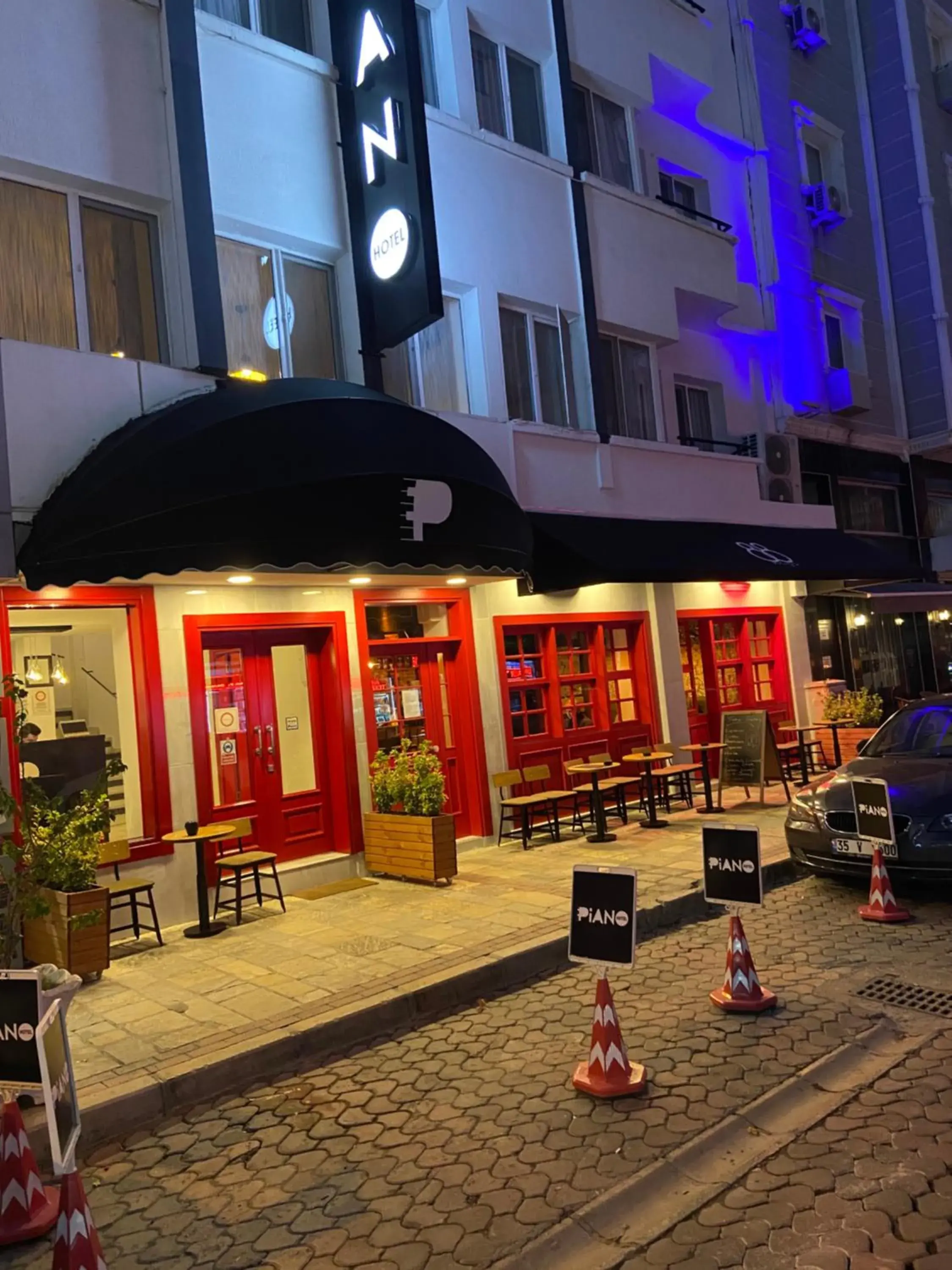 Facade/entrance in Piano Hotel Facade/entrance in Piano Hotel