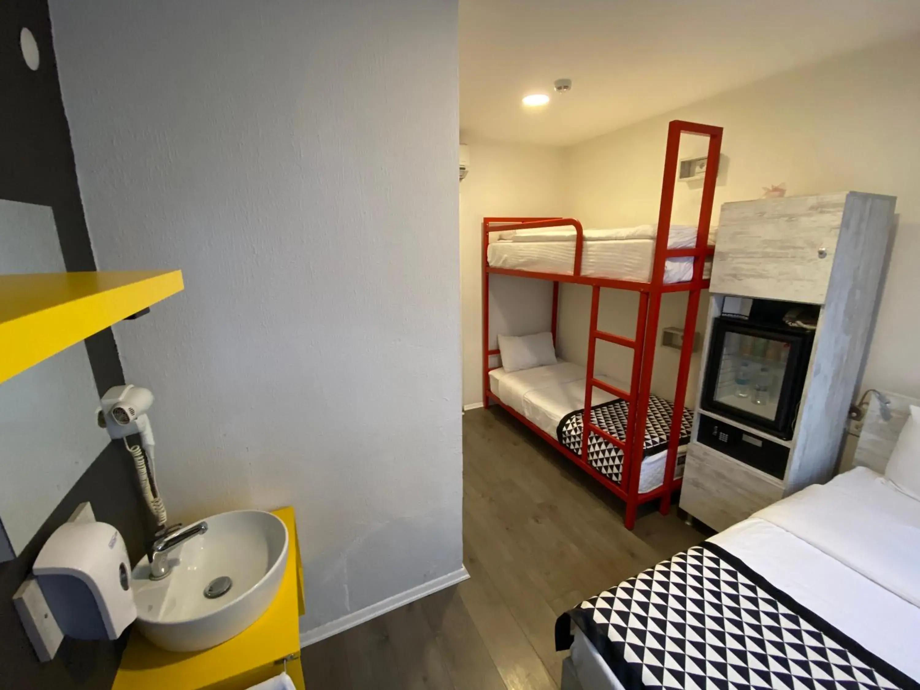 Bed in Piano Hotel Bed in Piano Hotel