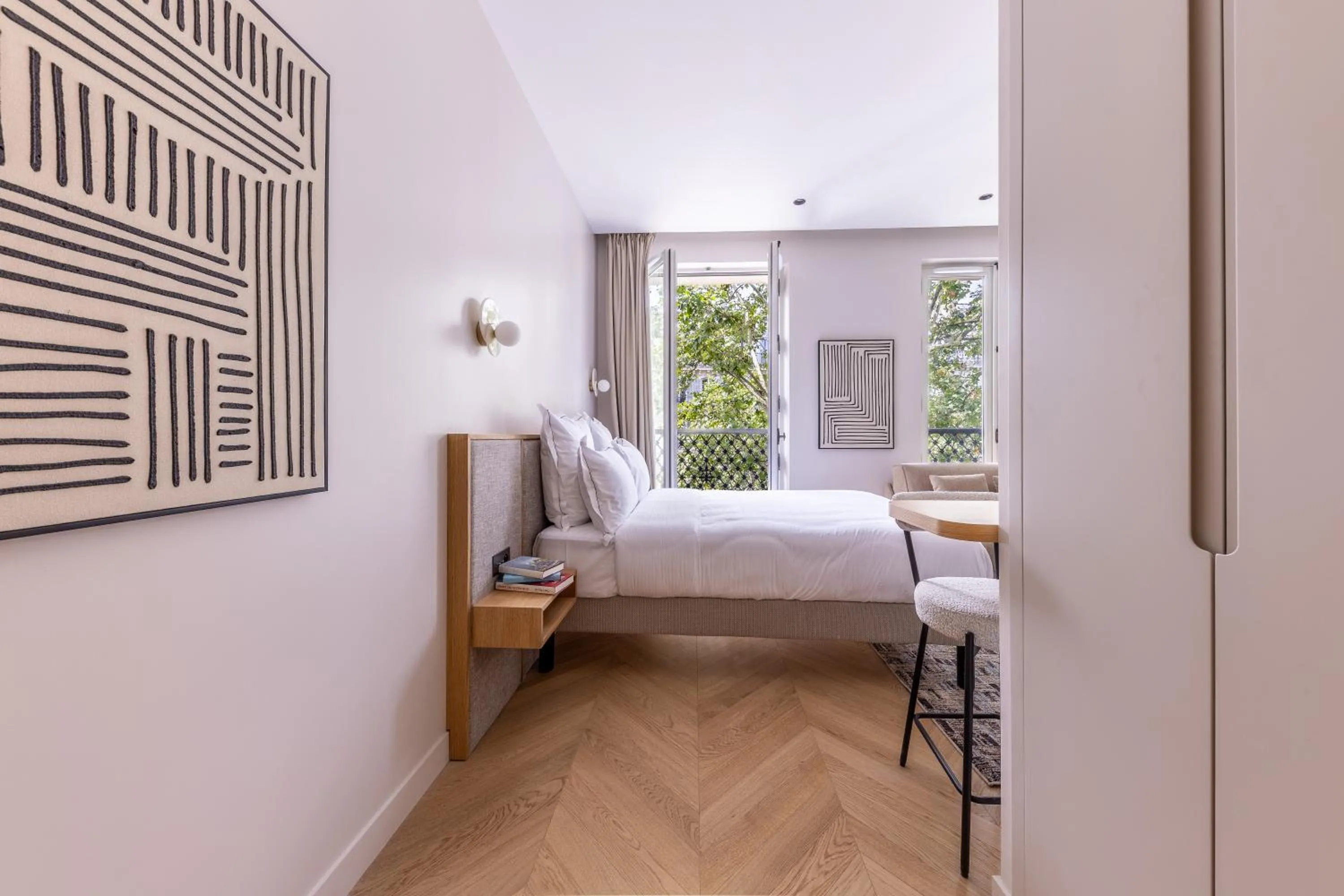 Bed in Quartier Libre Marais