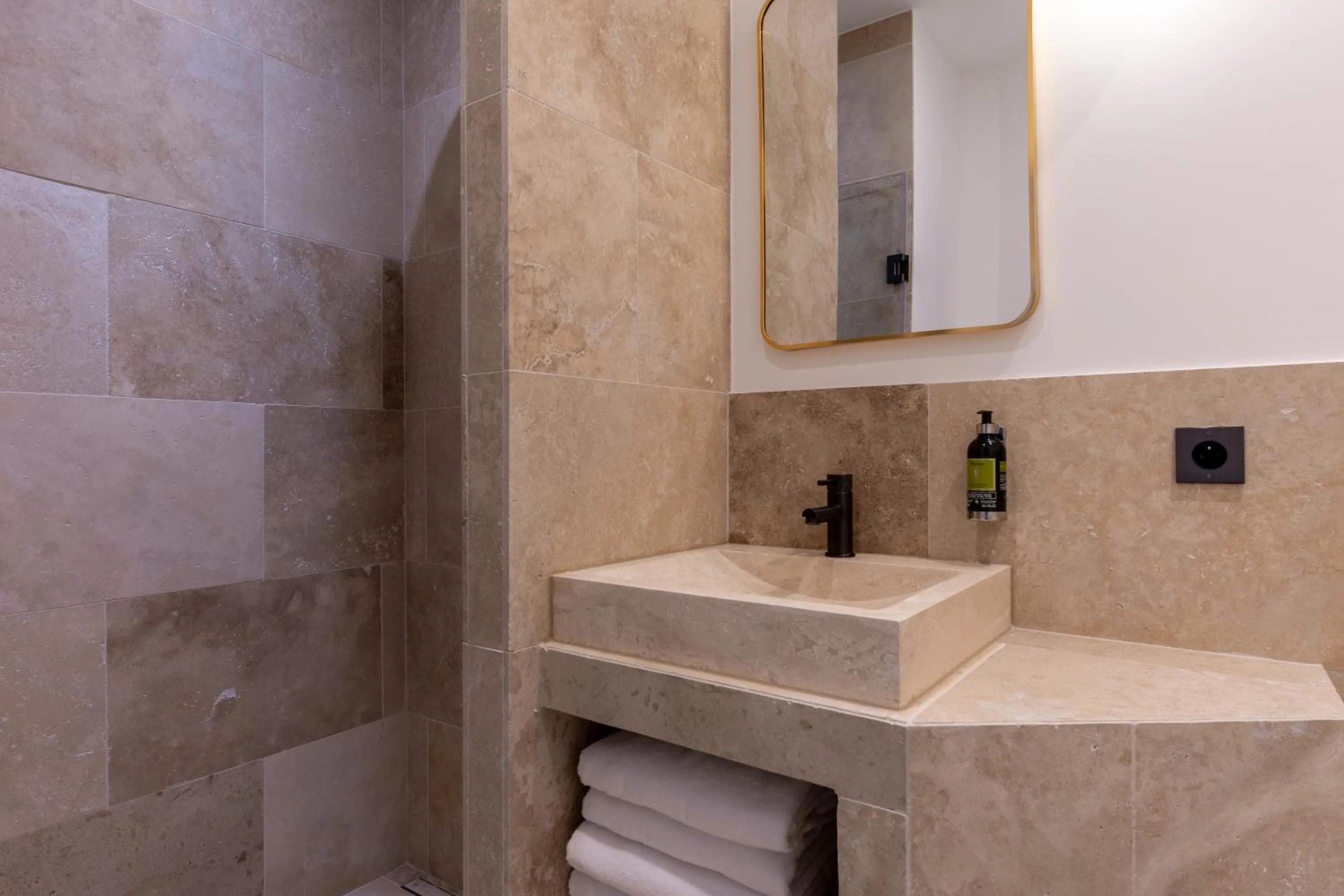 Bathroom in Quartier Libre Marais