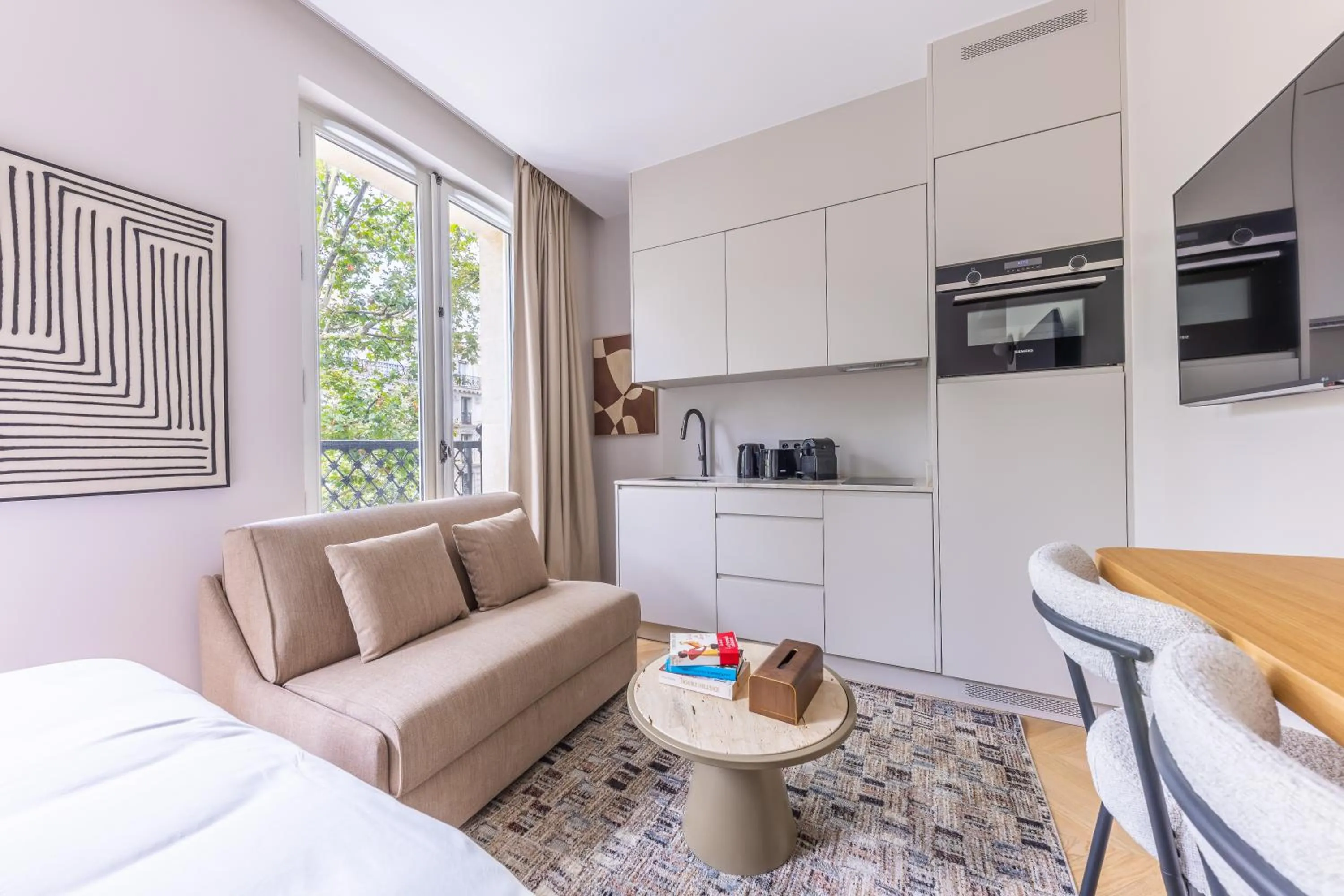 Bed in Quartier Libre Marais