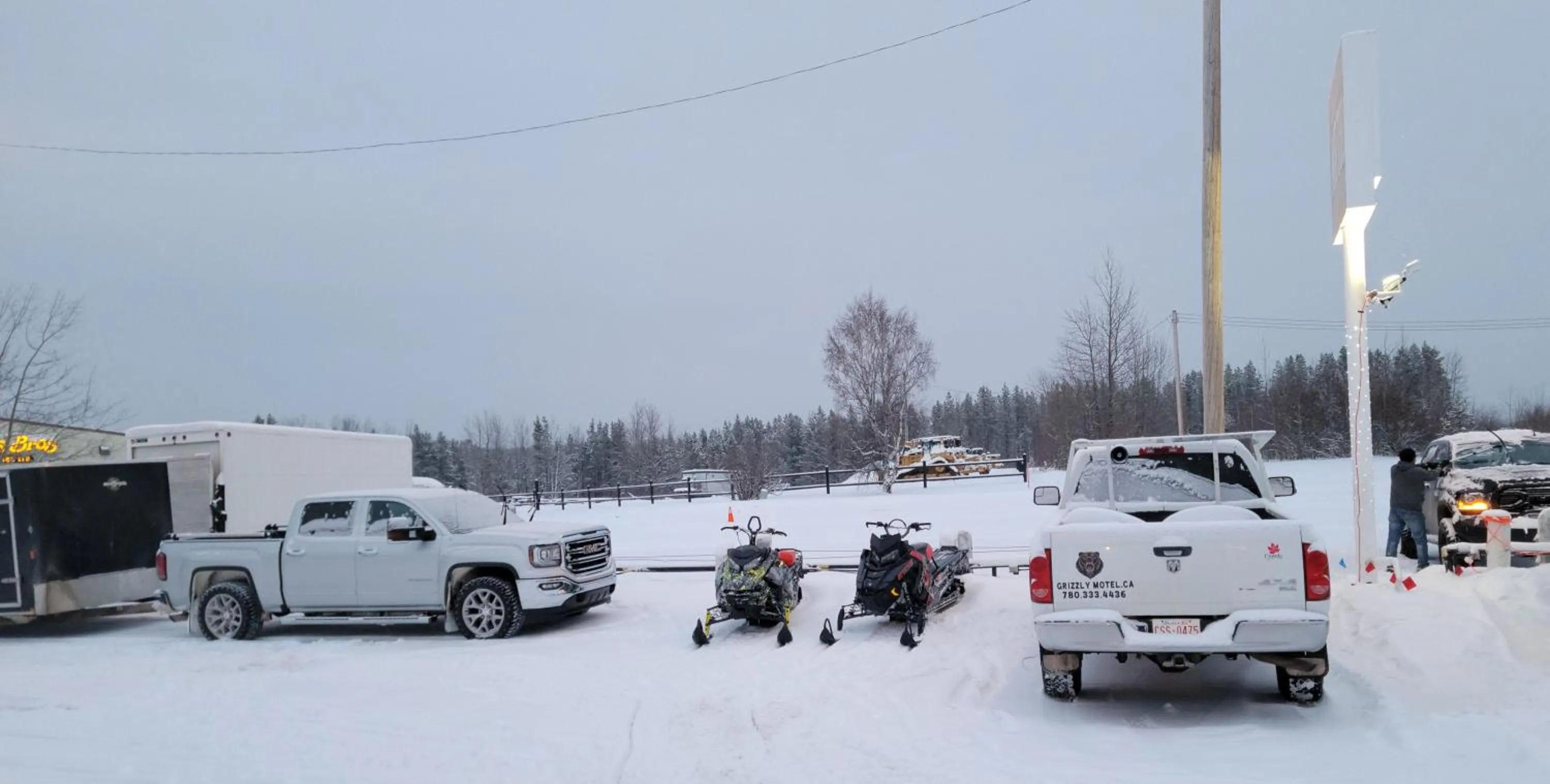 Winter in GRIZZLY MOTEL