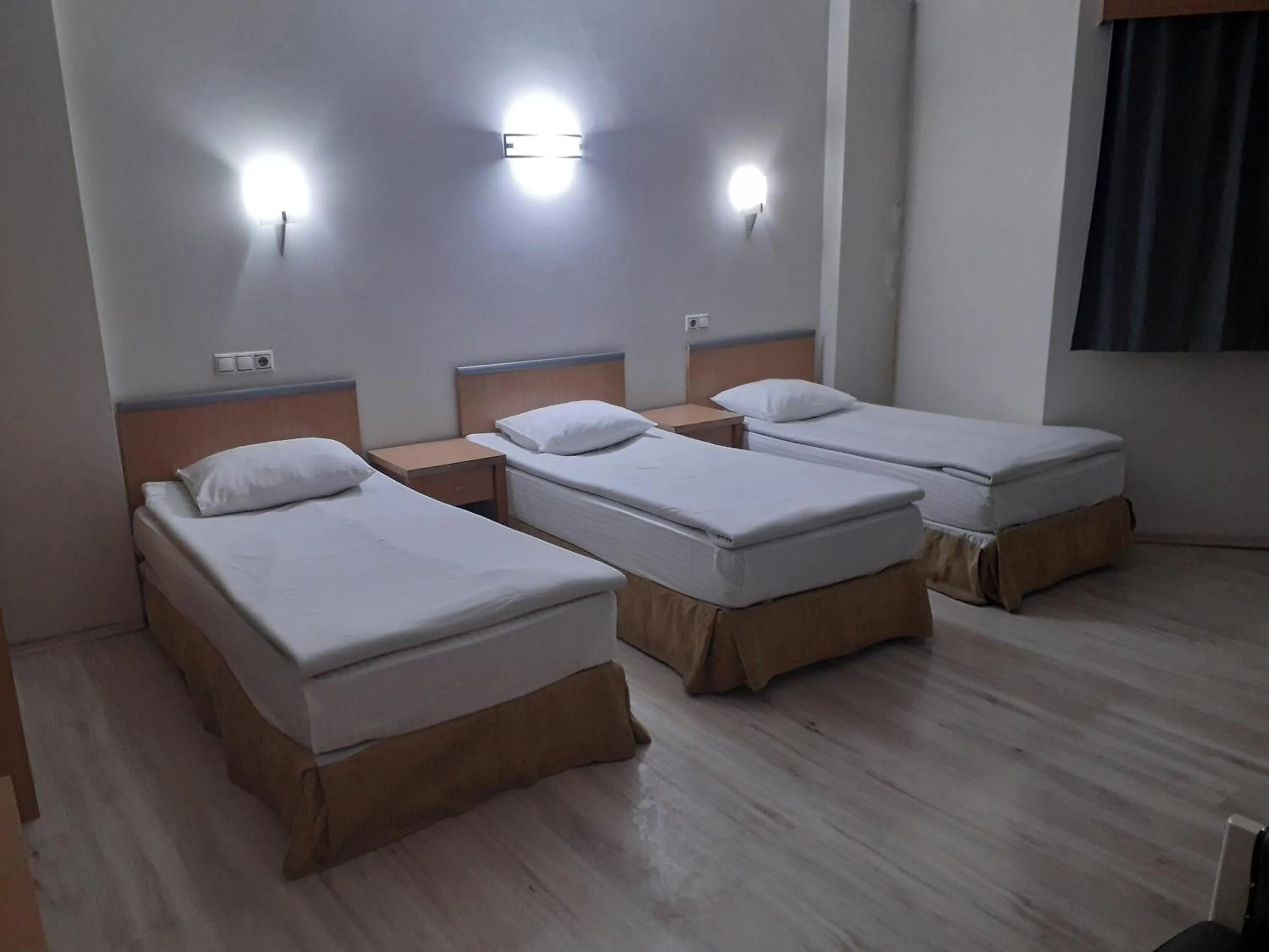 Bed in OTEL AMİLLER