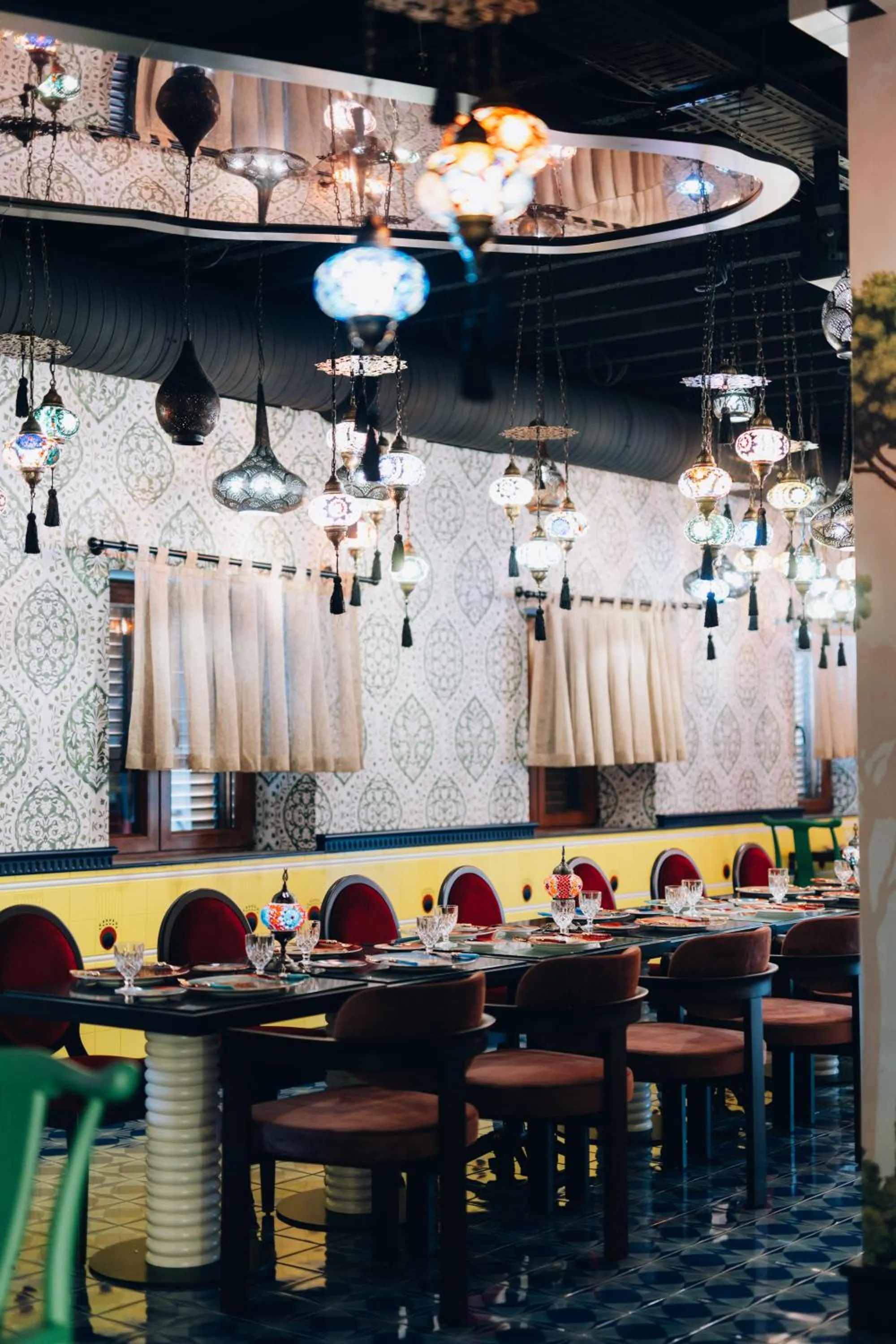 Restaurant/places to eat in Merit Starlit Hotel & Residences