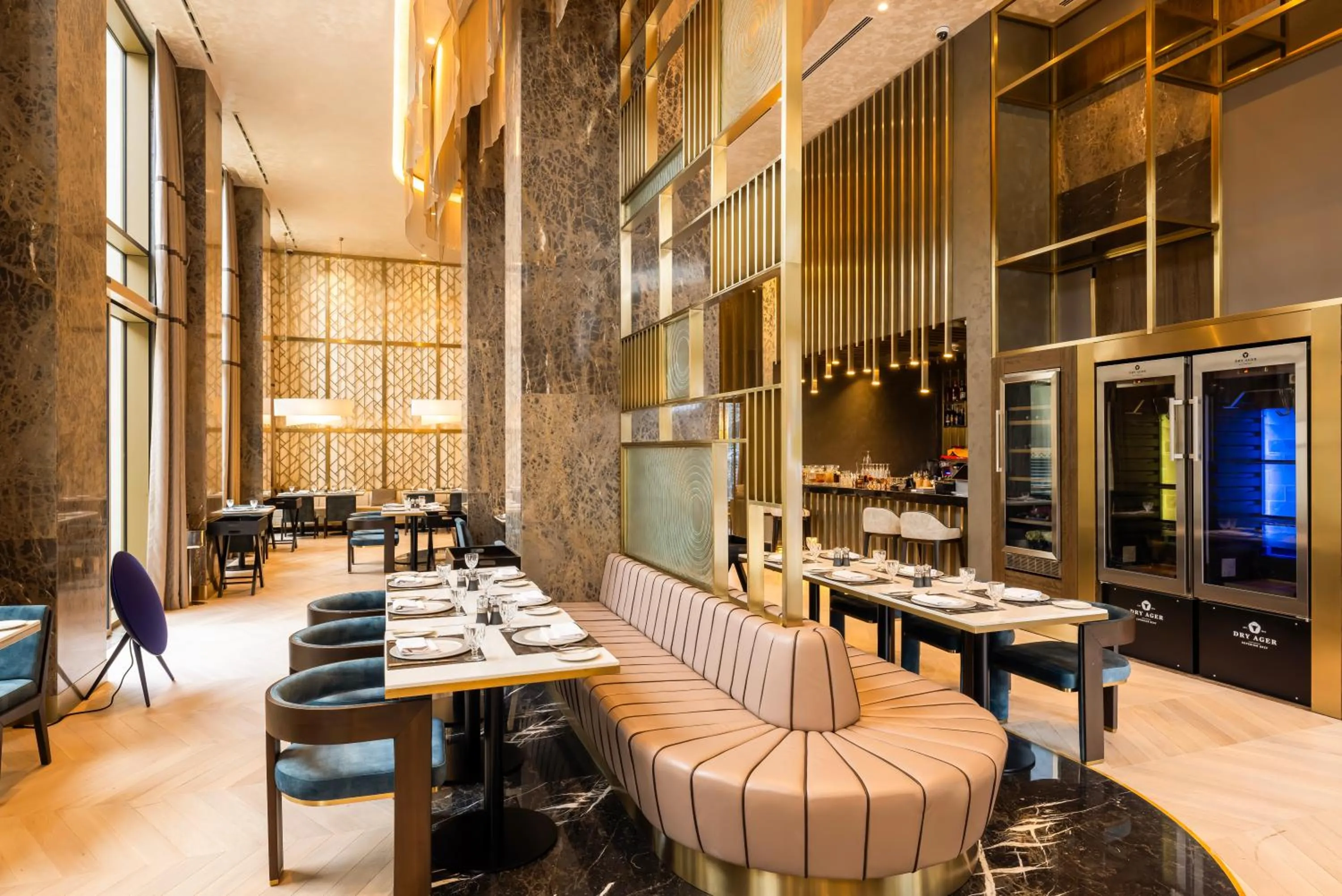 Restaurant/places to eat in Merit Starlit Hotel & Residences