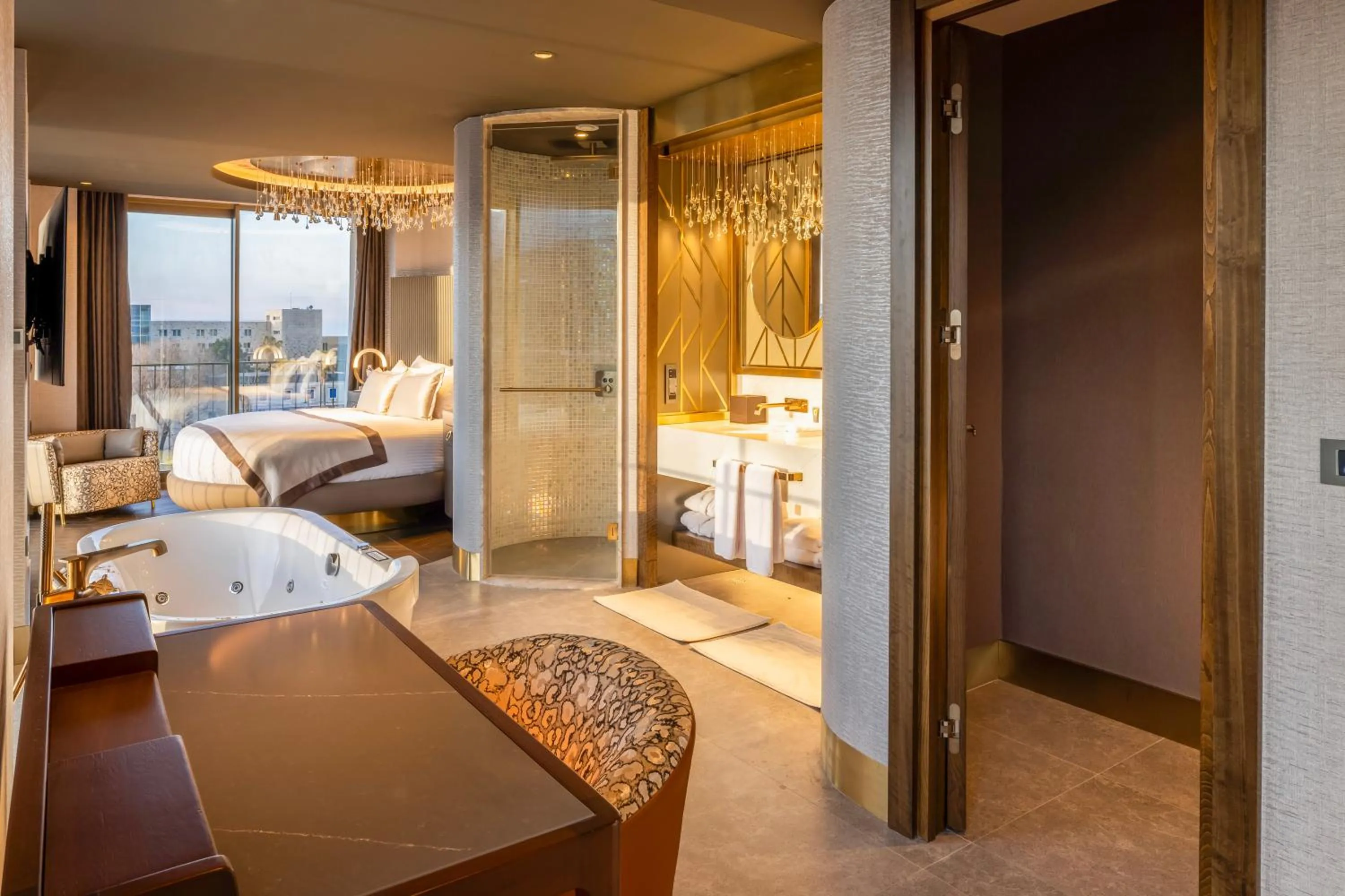 Bathroom, Bed in Merit Starlit Hotel & Residences