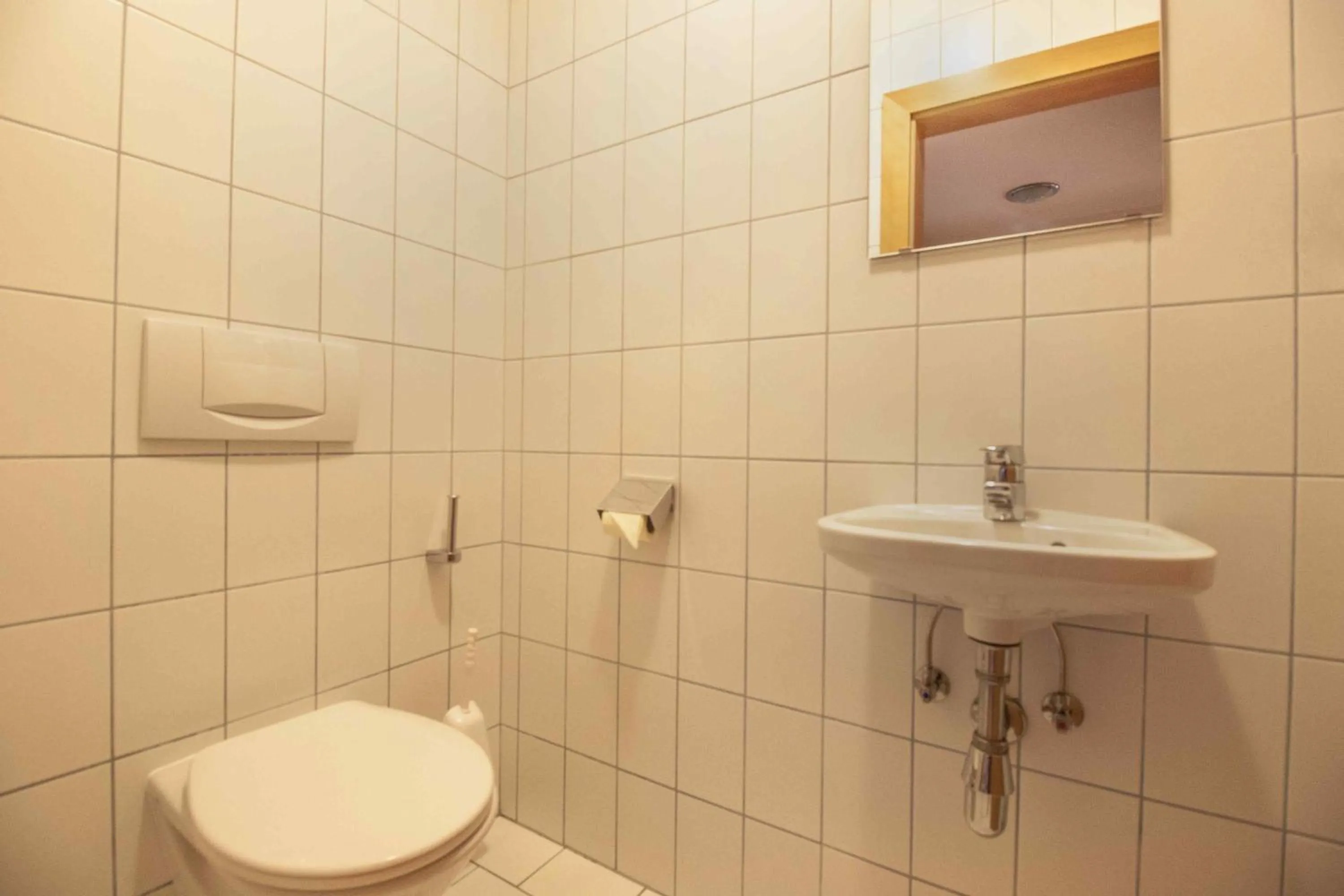 Toilet in Appartements Christophorus