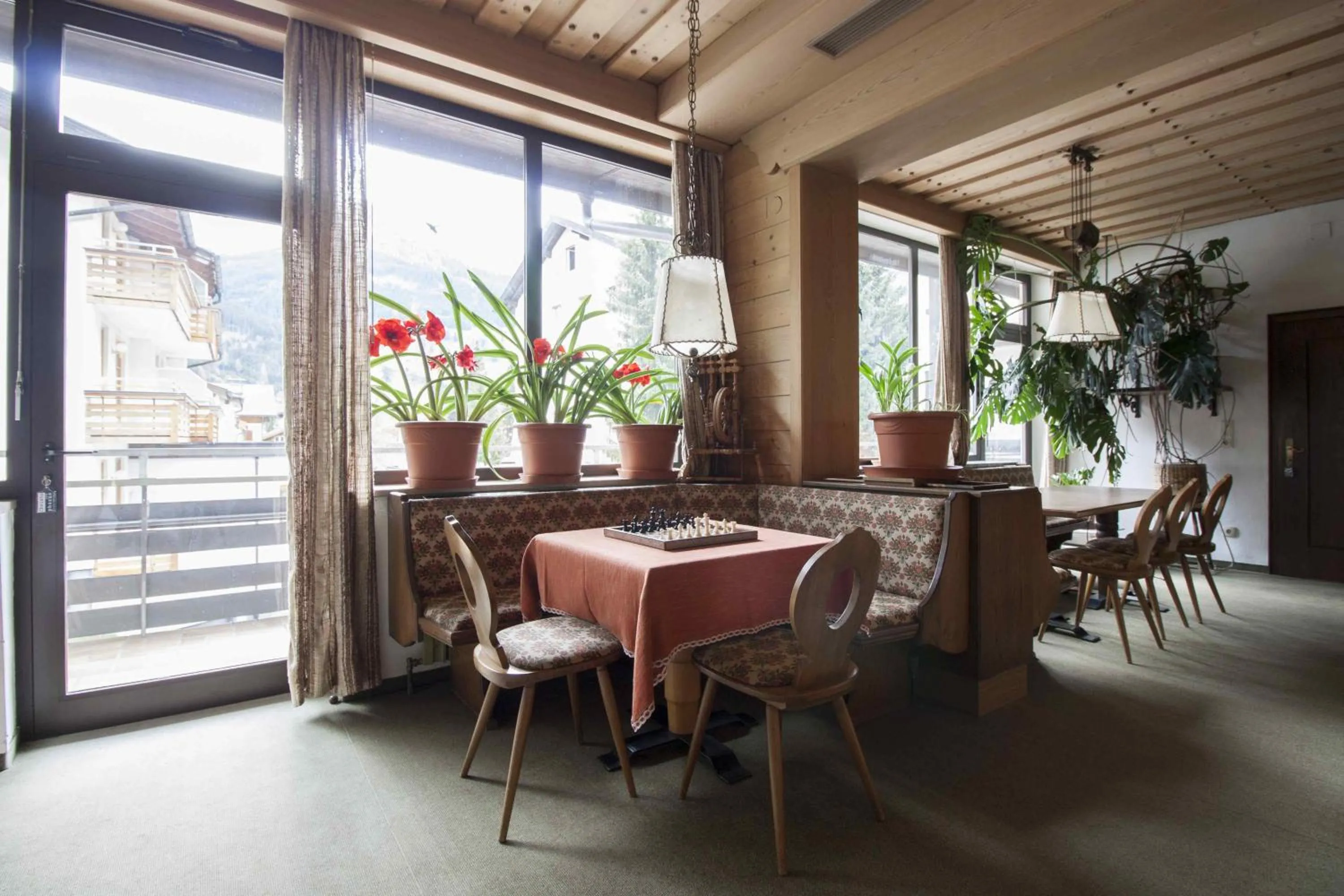 Communal lounge/ TV room in Appartements Christophorus