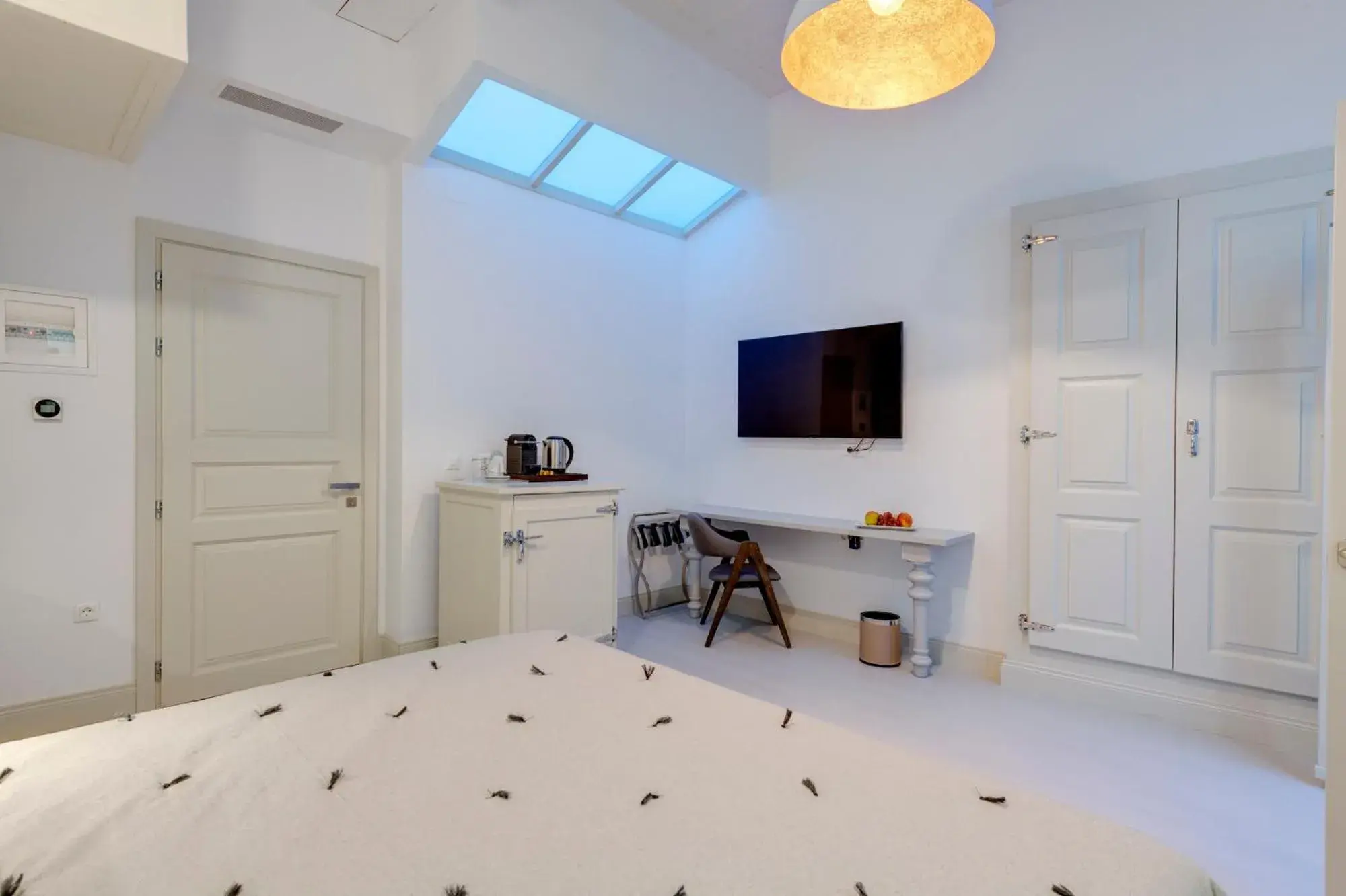 Coffee/tea facilities, Bed in Skylight Coffee/tea facilities, Bed in Skylight