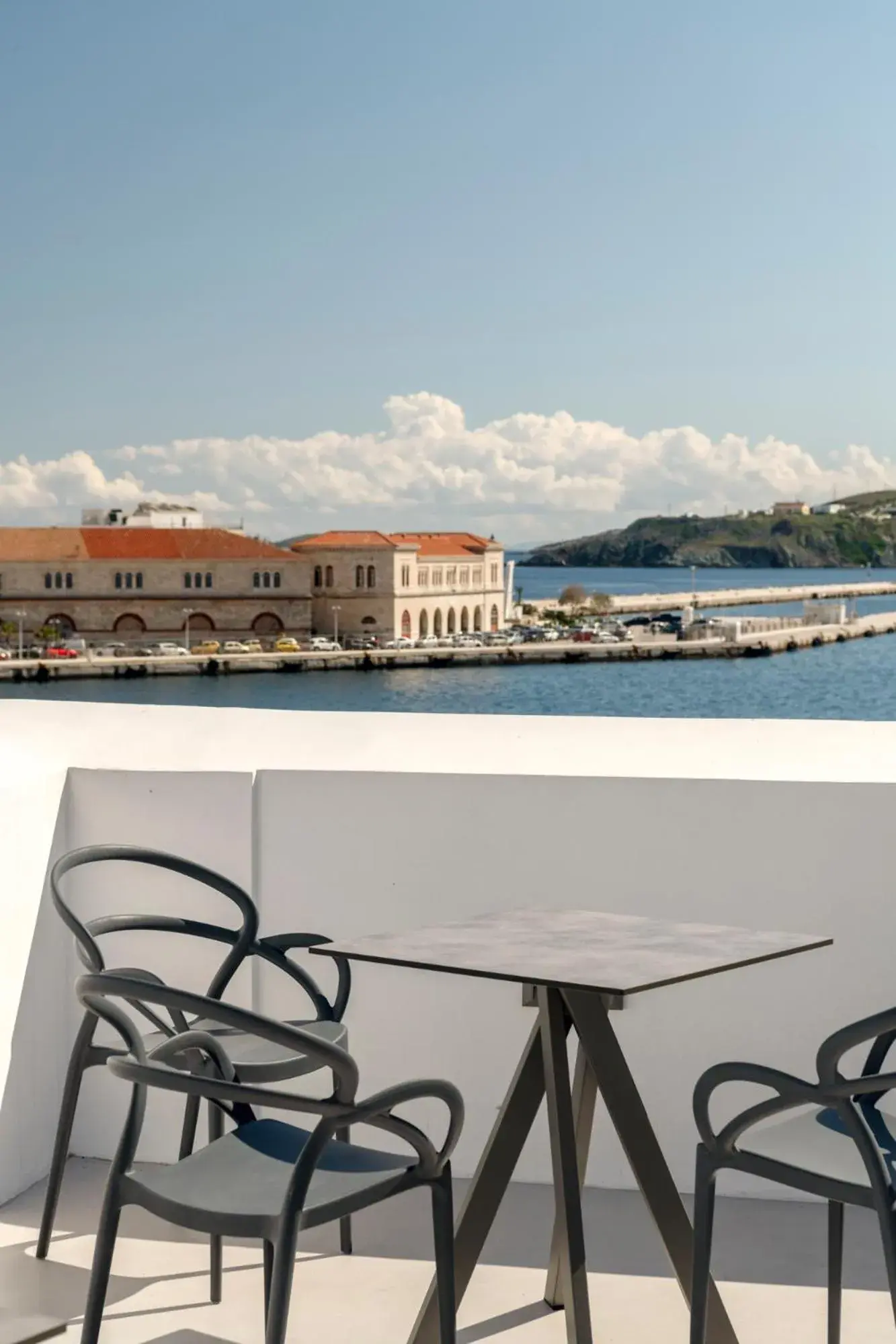 Property building in Skylight Property building in Skylight