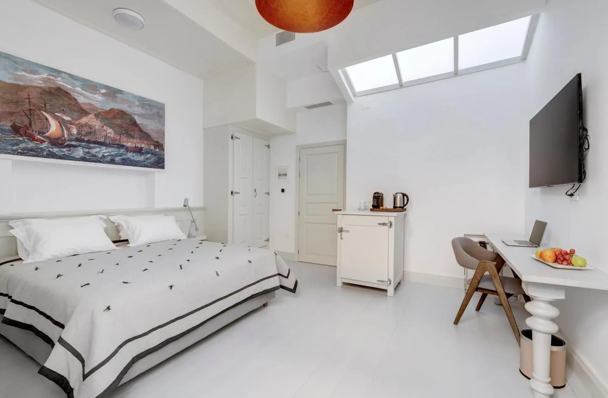 Coffee/tea facilities, Bed in Skylight Coffee/tea facilities, Bed in Skylight