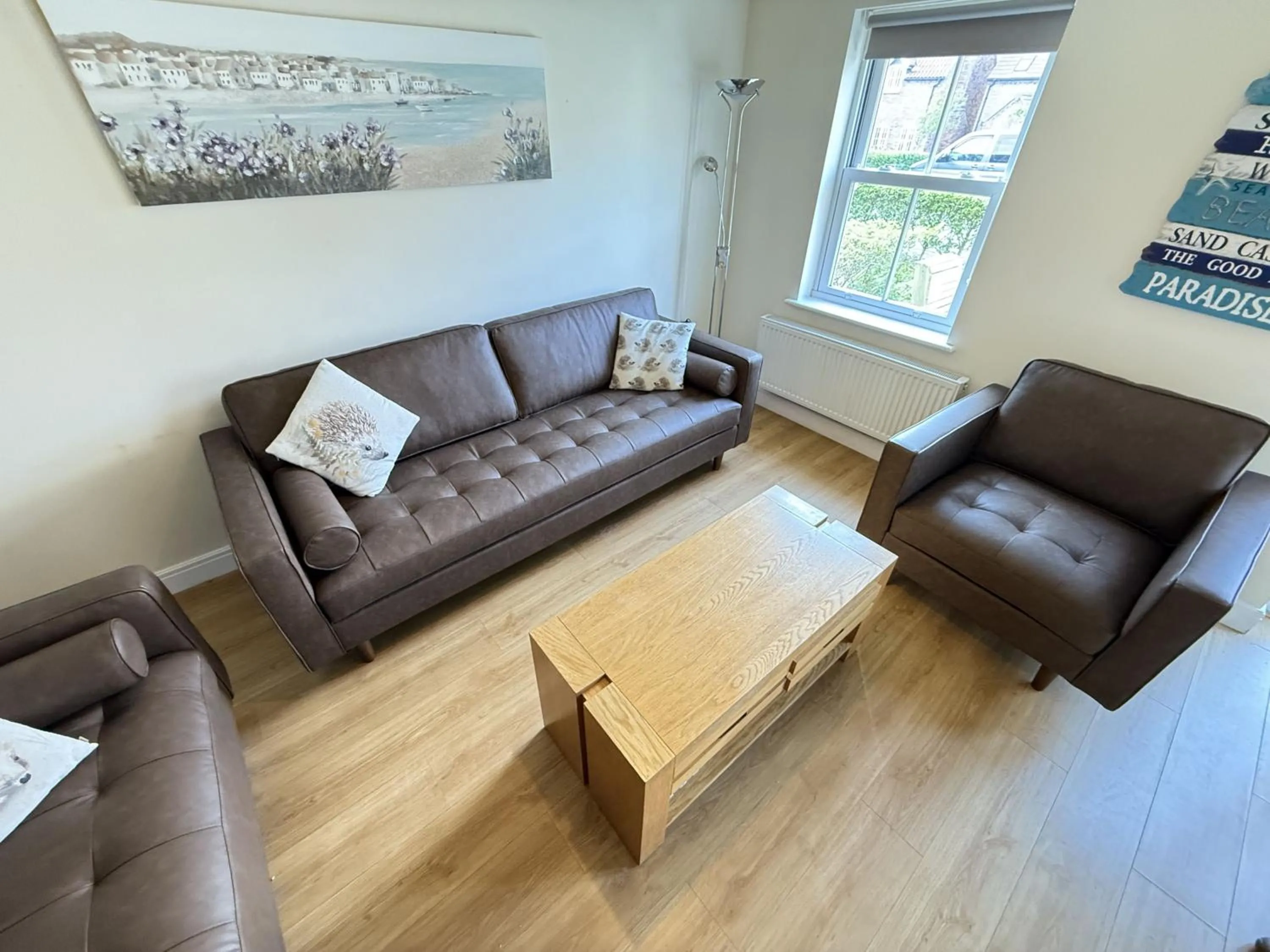 Maris Cottage - Part of the The Bay Filey Holiday Village with pool, gym and direct beach access, pub, restaurant, tennis and meadows walks
