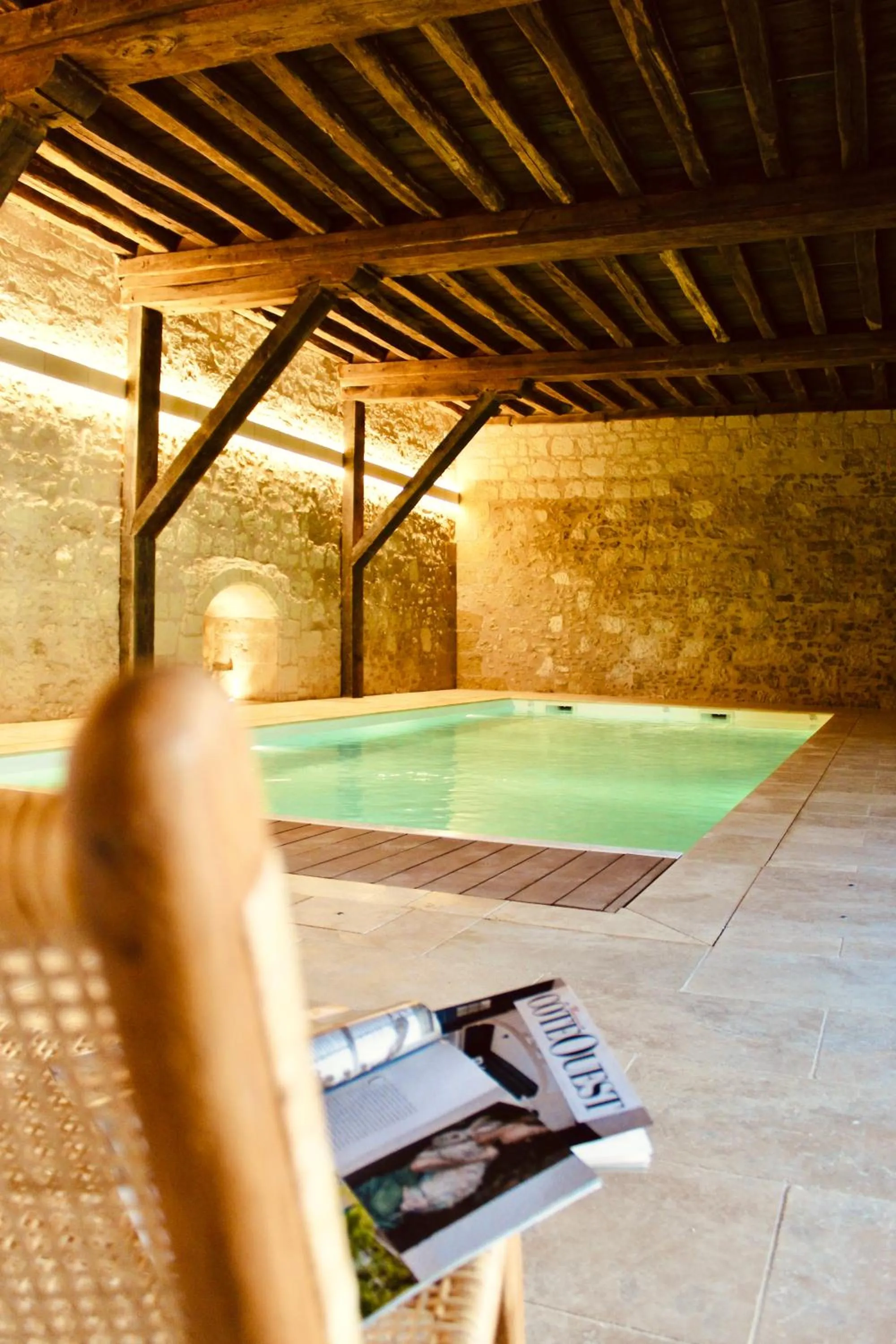 Swimming pool in Le Domaine de Mestré, The Originals Relais