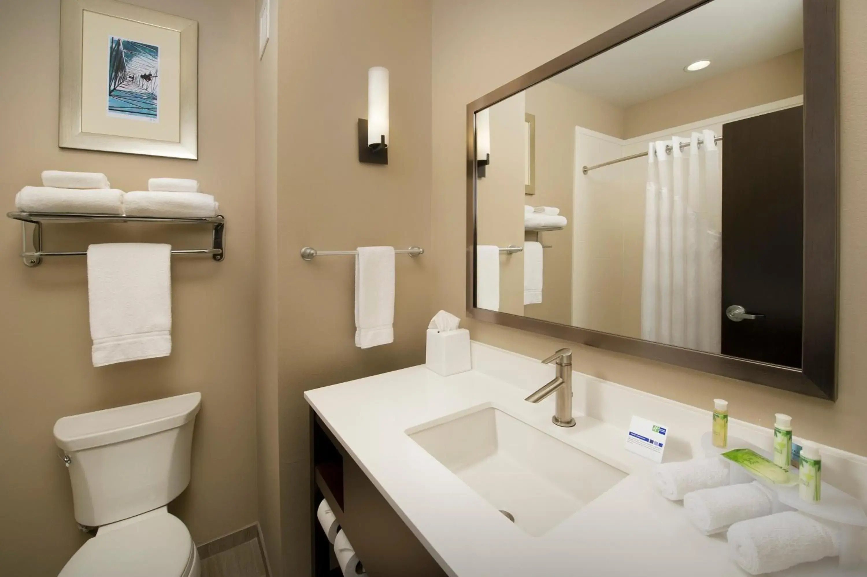 Queen Room with Two Queen Beds - Mobility Access Tub/Non-Smoking in Holiday Inn Express Hotel & Suites Waco South by IHG Queen Room with Two Queen Beds - Mobility Access Tub/Non-Smoking in Holiday Inn Express Hotel & Suites Waco South by IHG