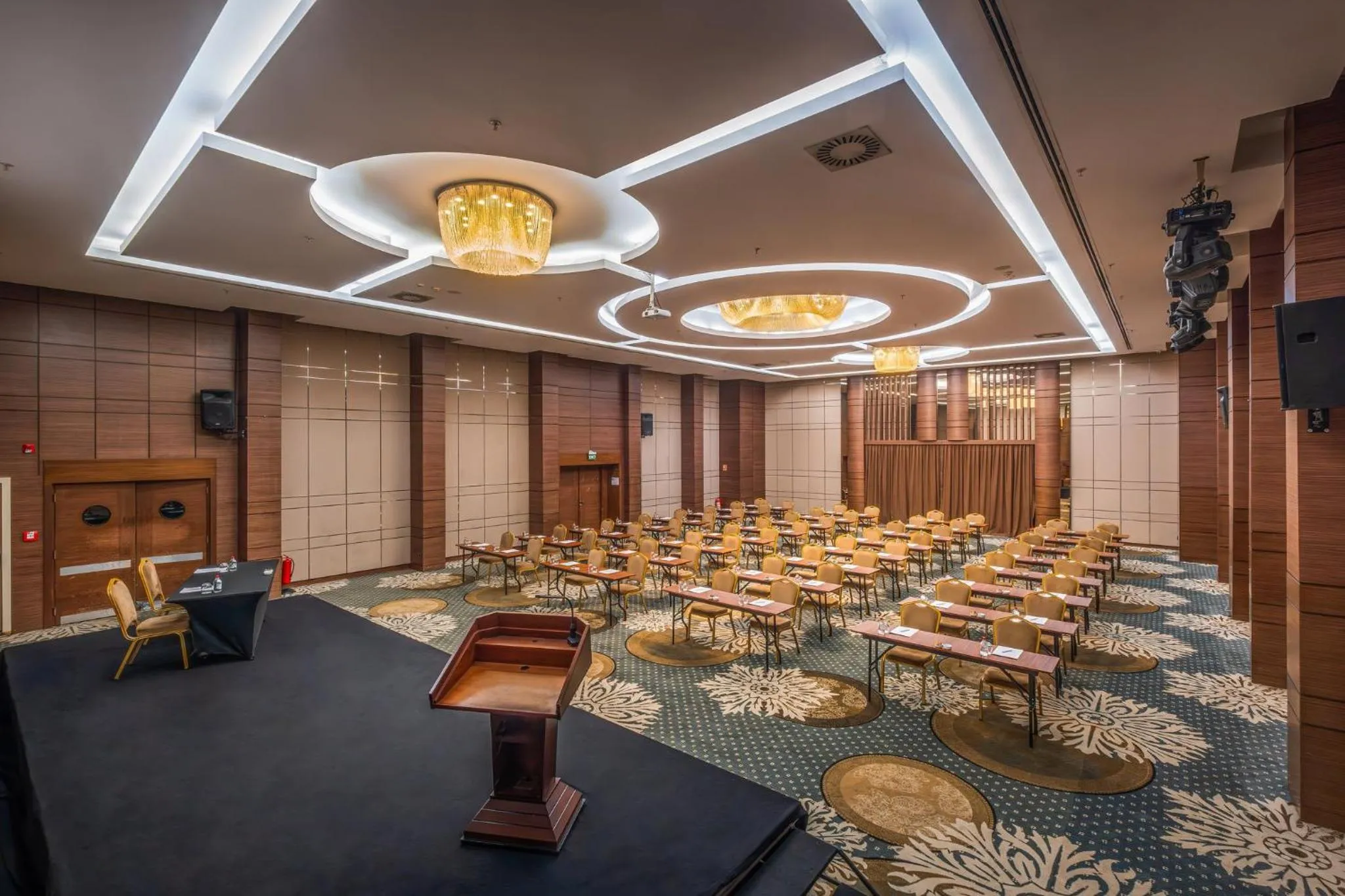 Meeting/conference room in Holiday Inn Ankara - Cukurambar by IHG
