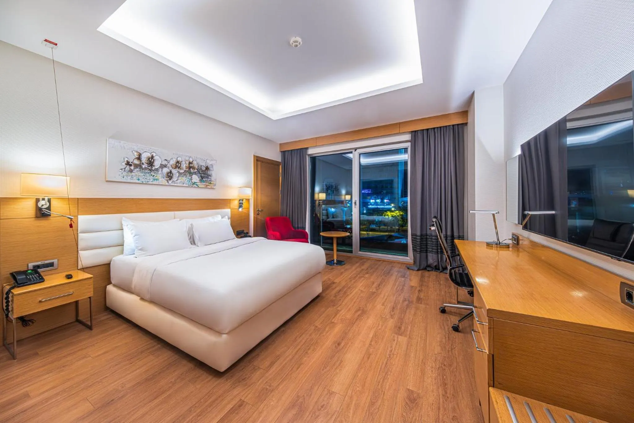 Photo of the whole room, Bed in Holiday Inn Ankara - Cukurambar by IHG