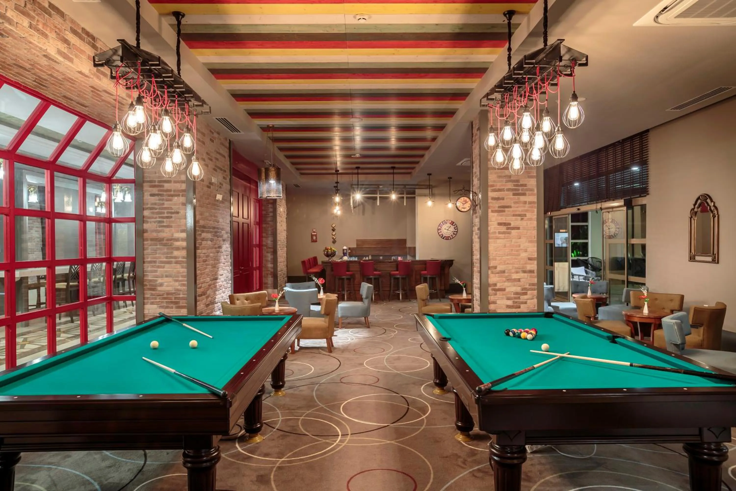 Billiard in Sunis Efes Royal Palace Resort & Spa