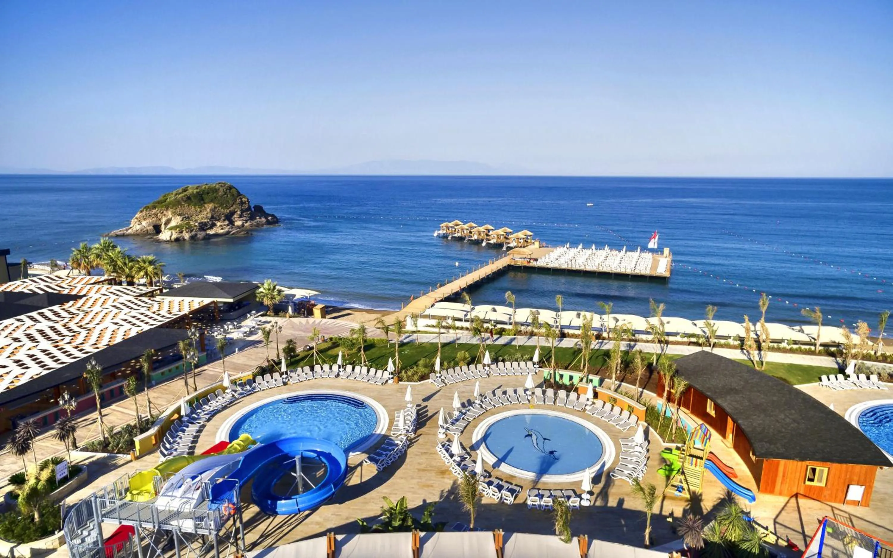 Swimming pool in Sunis Efes Royal Palace Resort & Spa