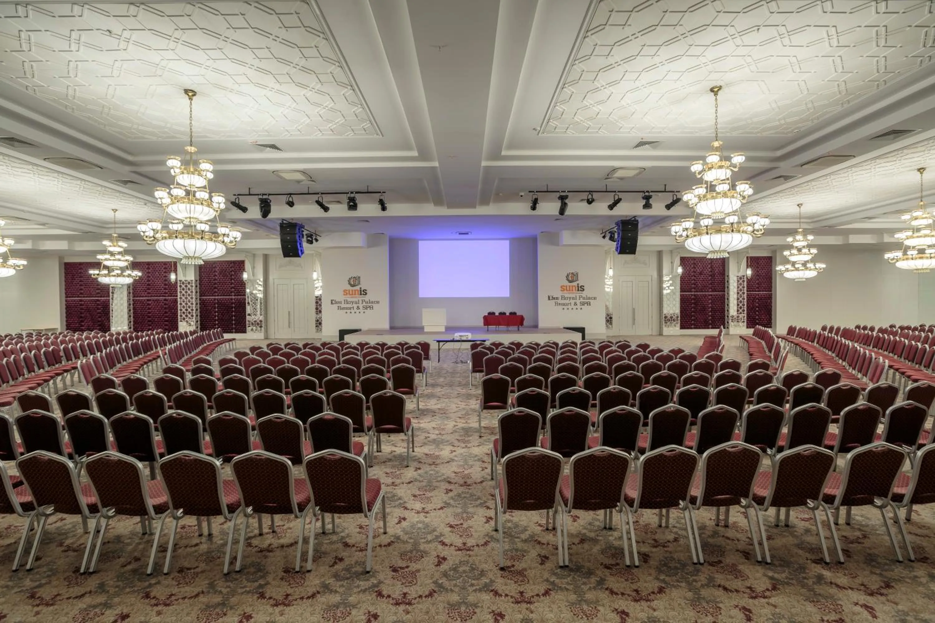 Business facilities in Sunis Efes Royal Palace Resort & Spa