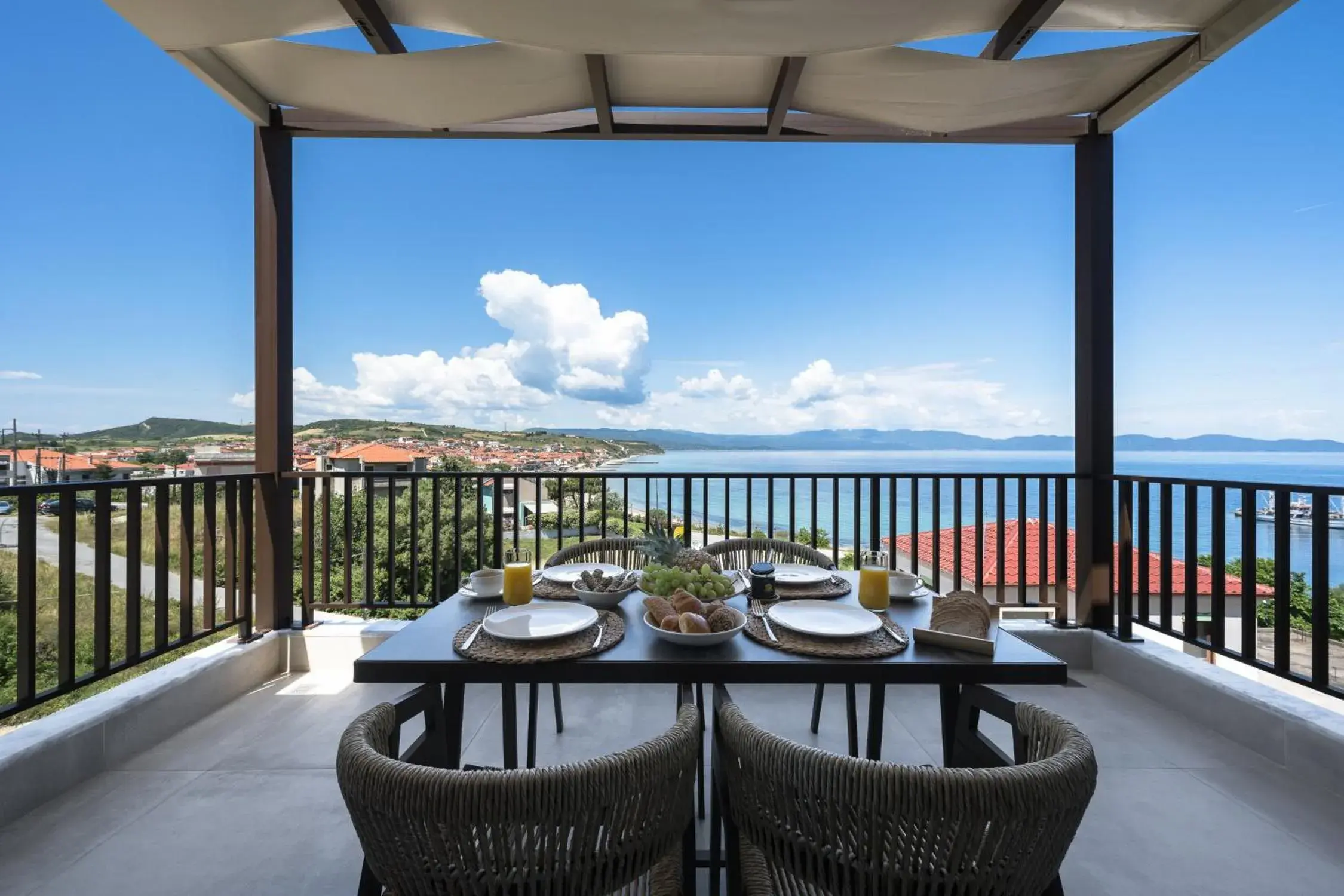 Blue Whisper Luxury Living Suites Blue Whisper Luxury Living Suites