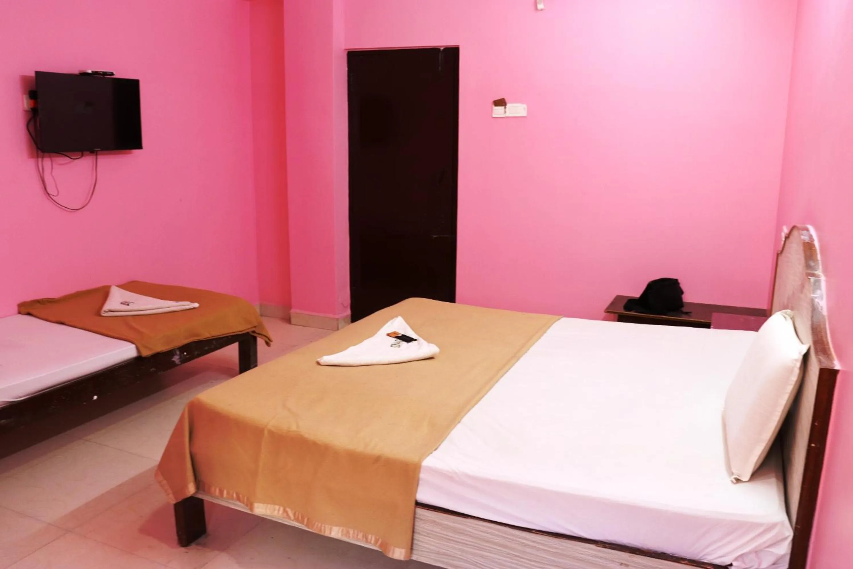 Bed in Sujan Residency's